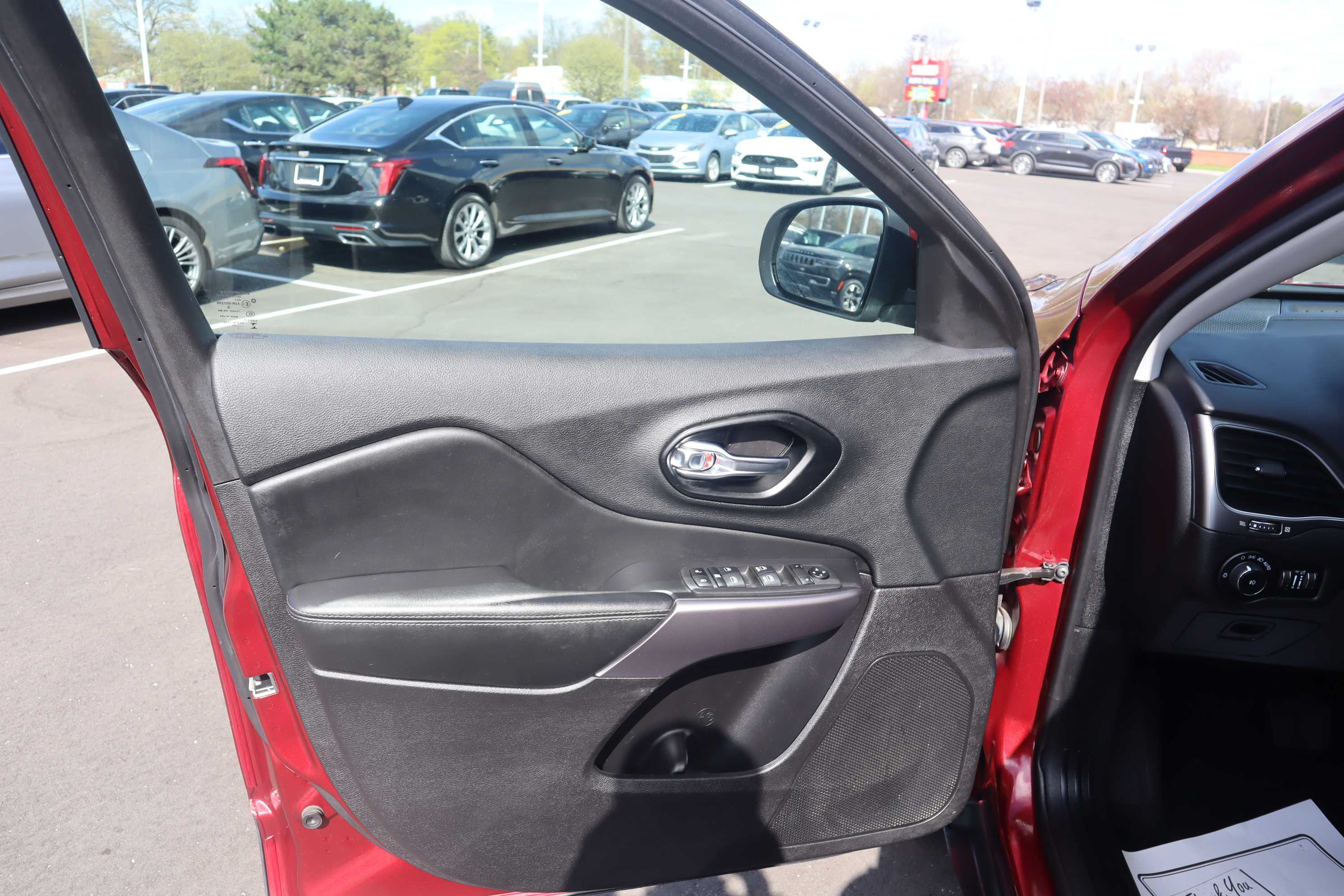 RED, 2021 JEEP CHEROKEE Thumnail Image 7