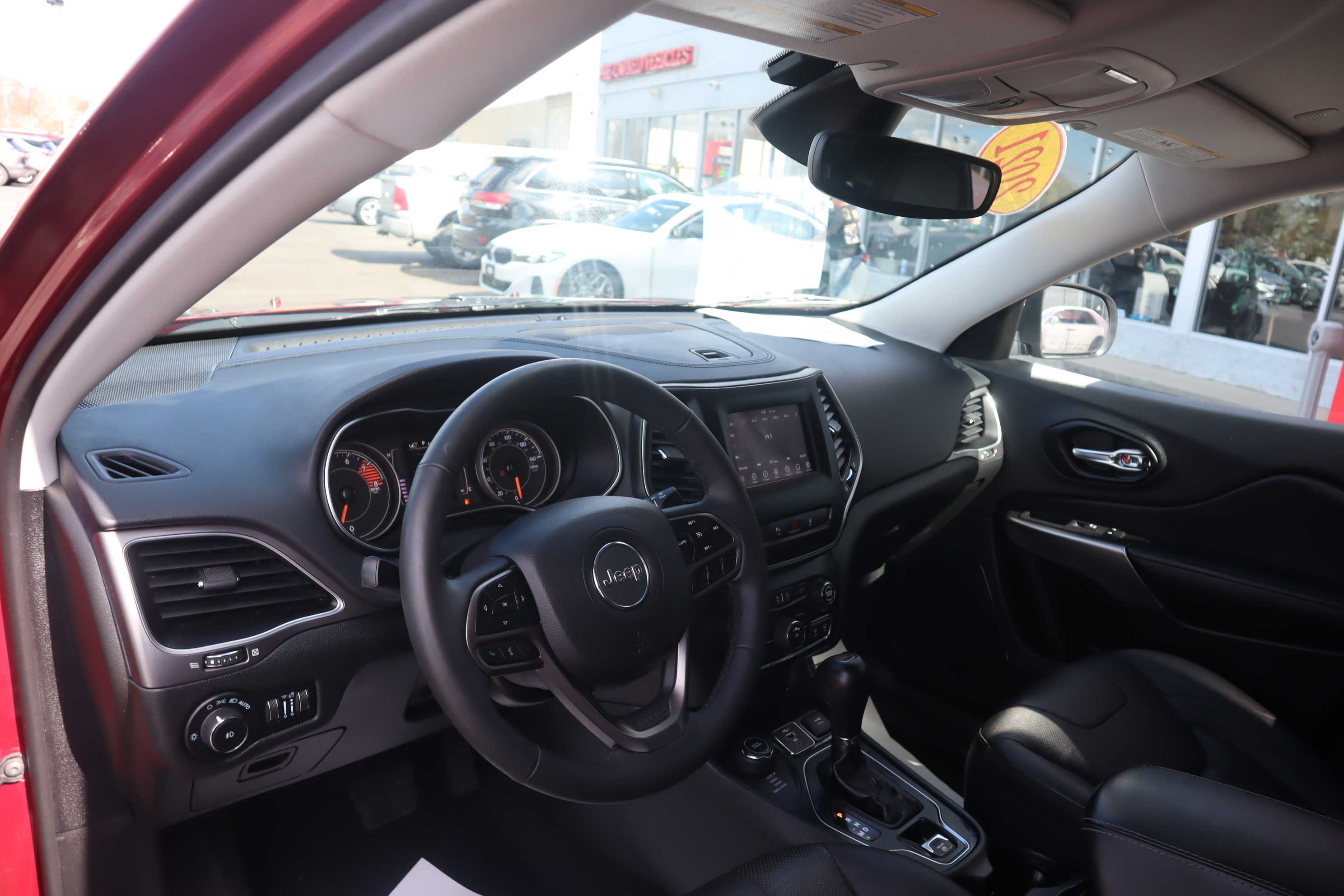 RED, 2021 JEEP CHEROKEE Thumnail Image 8