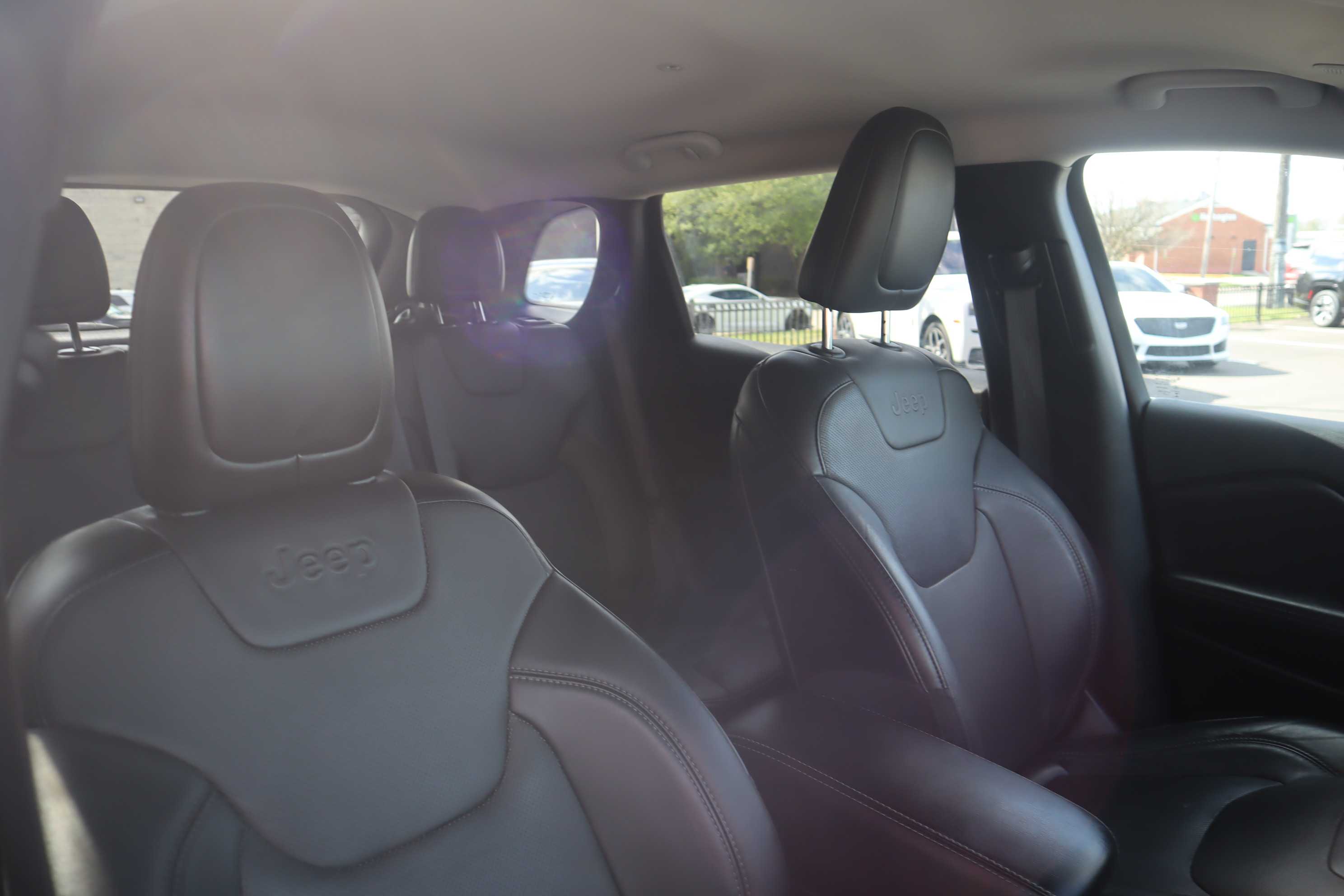 RED, 2021 JEEP CHEROKEE Thumnail Image 13