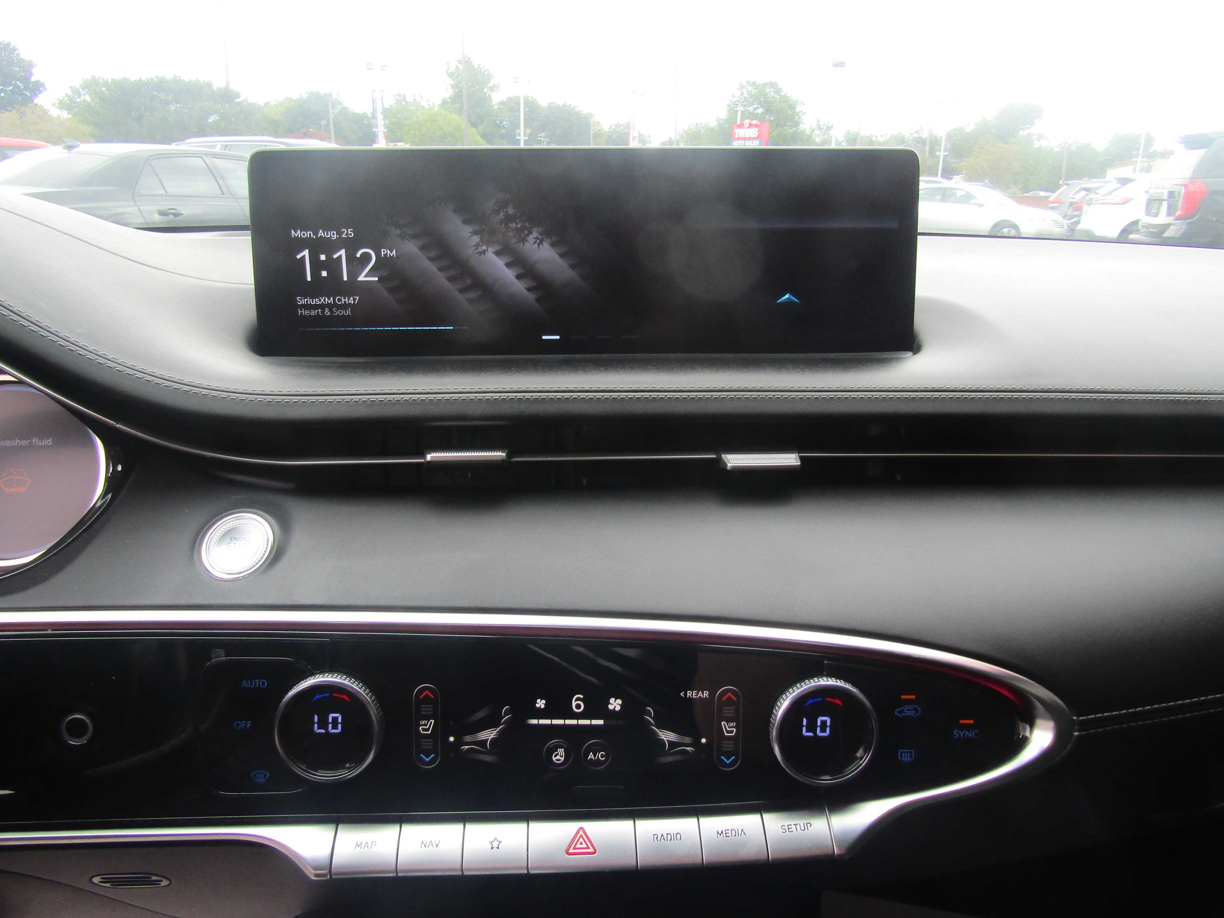 SILVER, 2022 GENESIS GV70 Thumnail Image 12