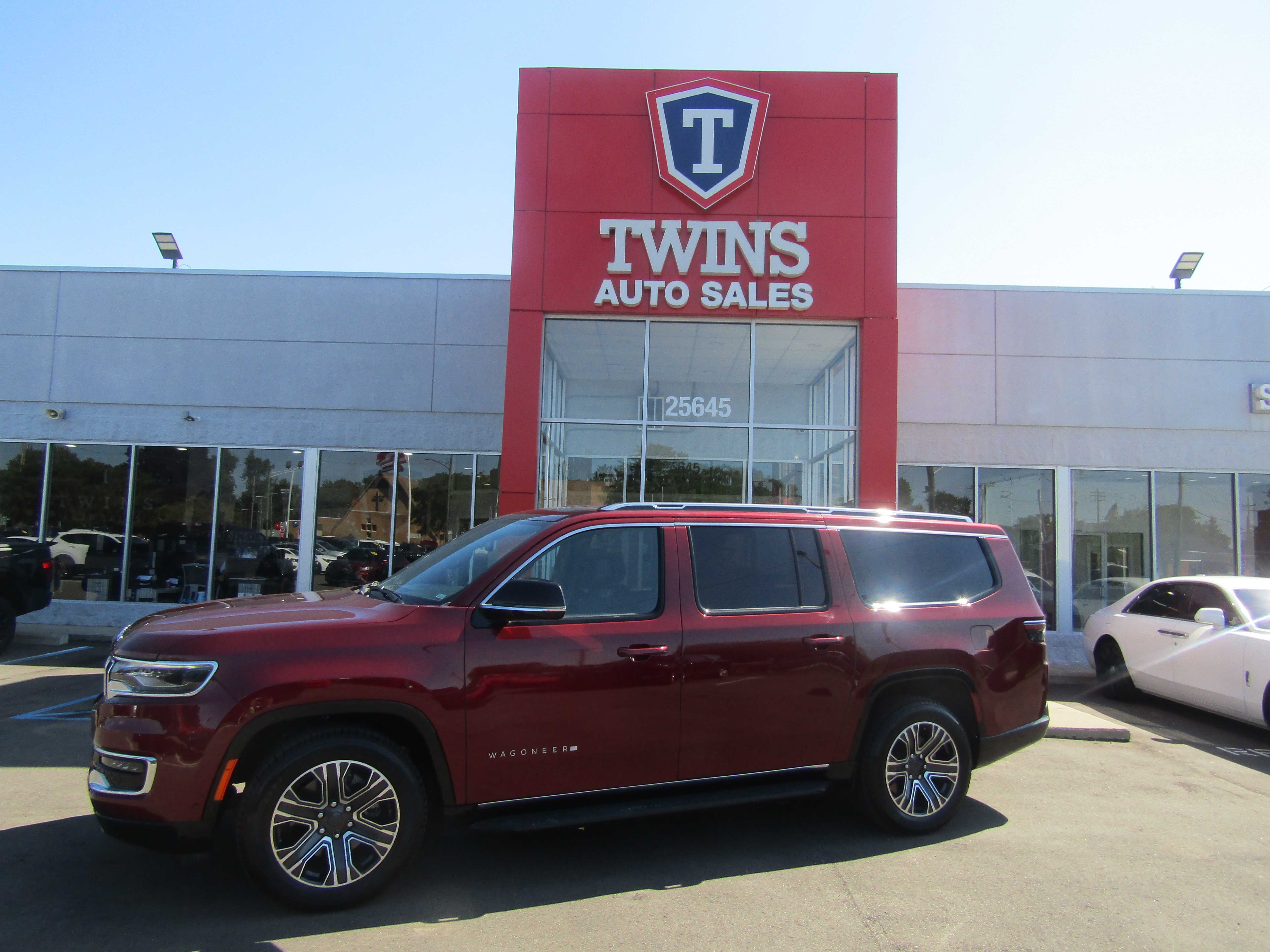 RED, 2024 JEEP WAGONEER L Thumnail Image 1