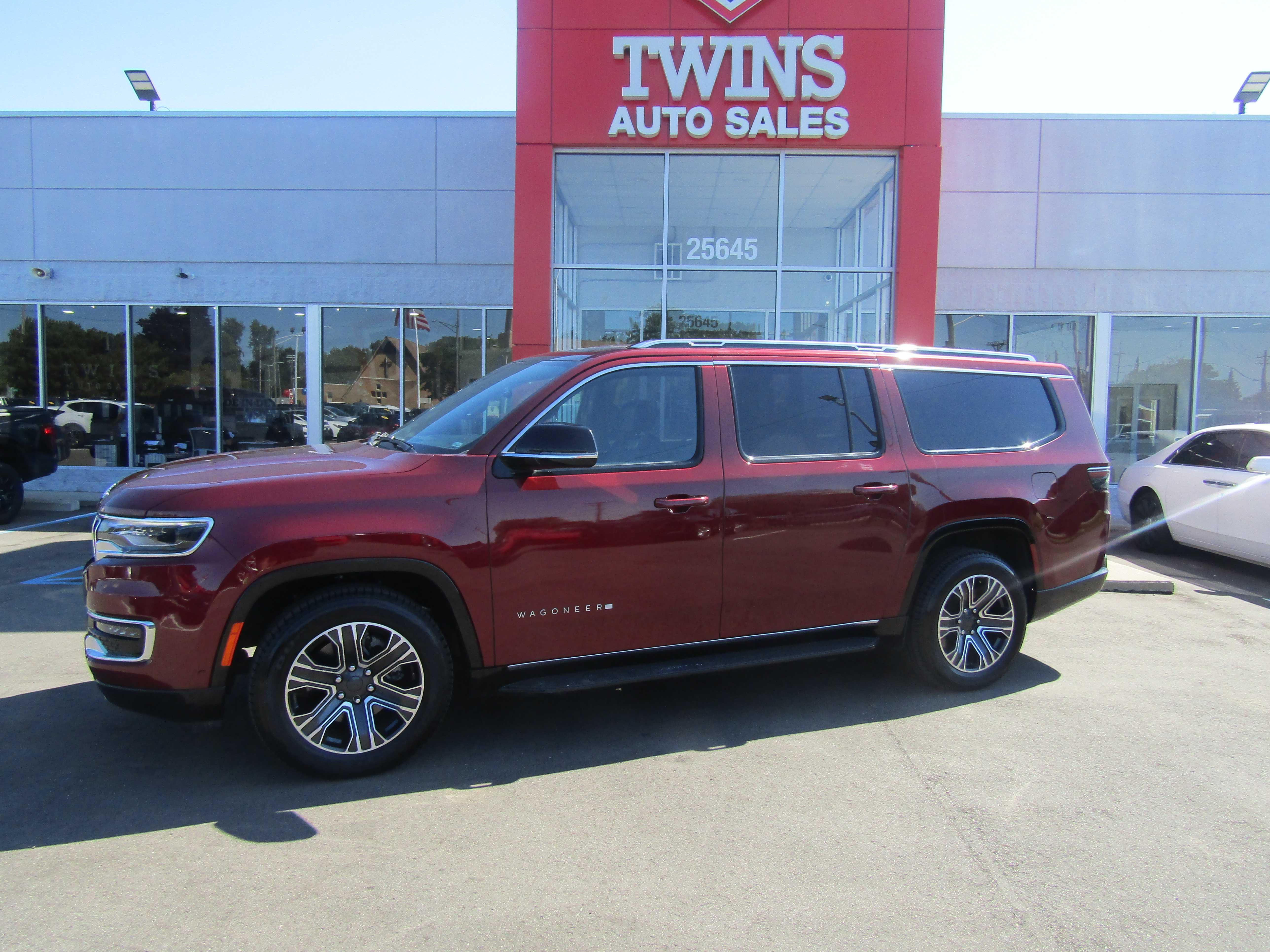 RED, 2024 JEEP WAGONEER L Thumnail Image 2