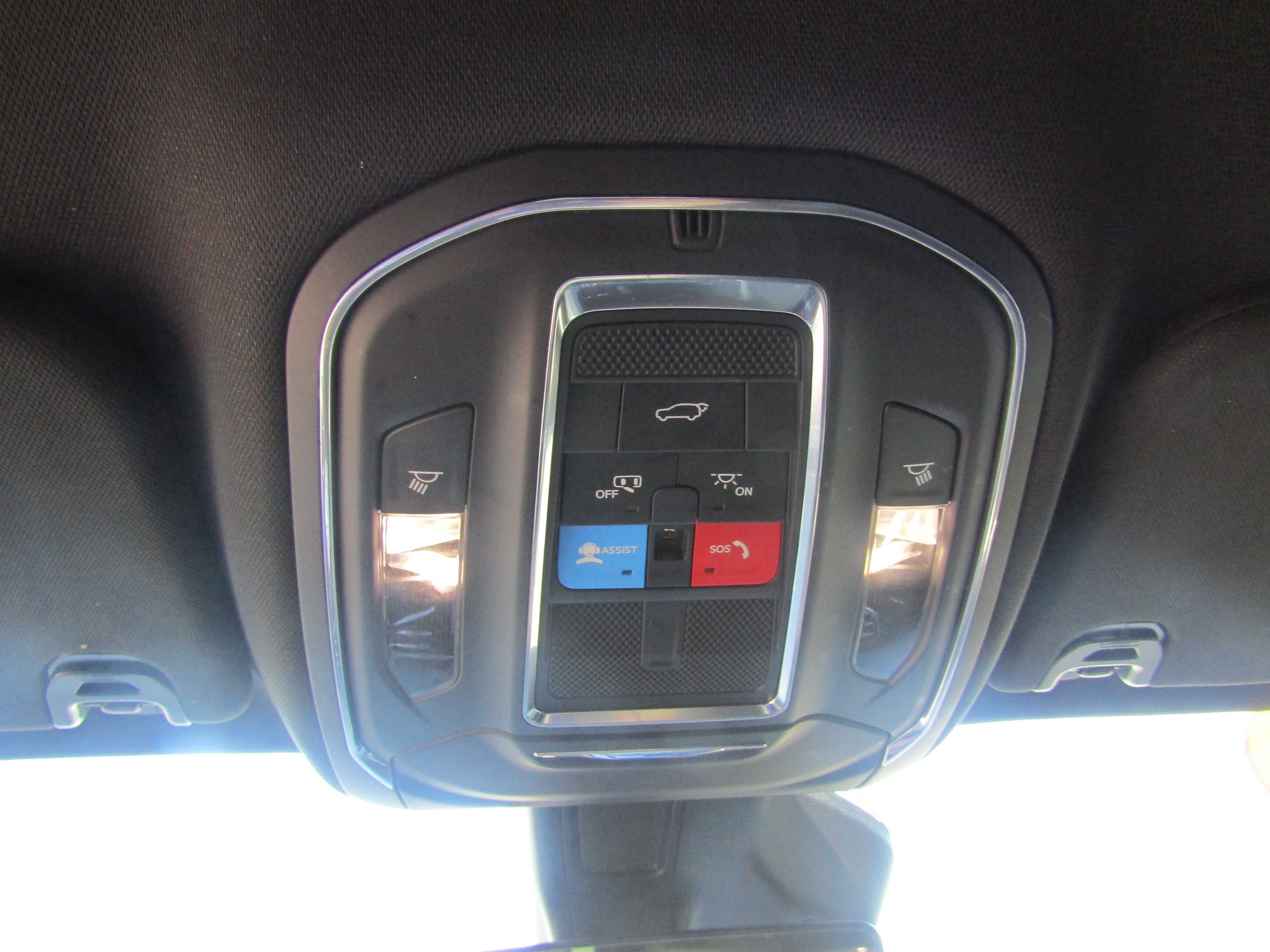 RED, 2024 JEEP WAGONEER L Thumnail Image 17