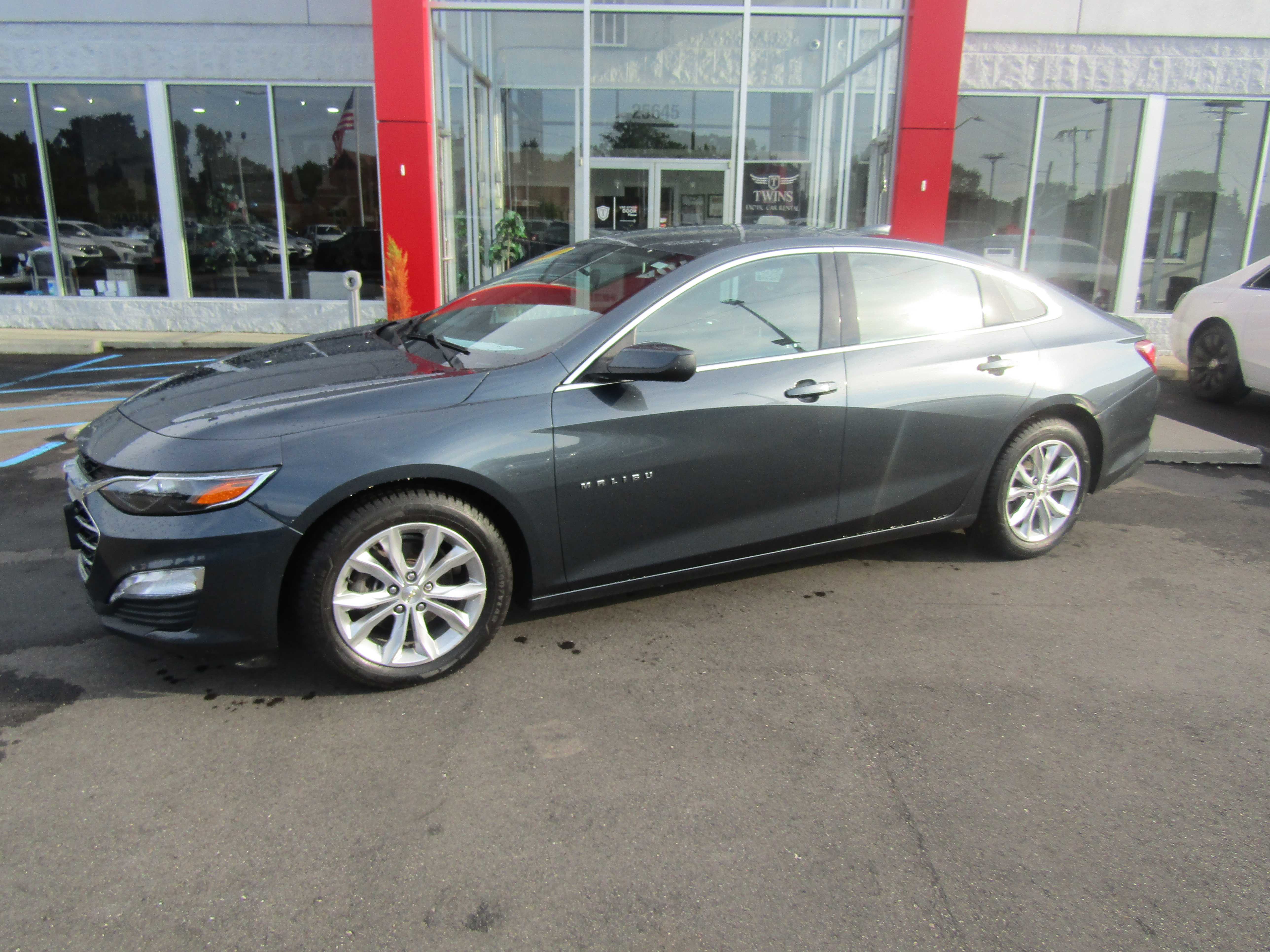 GRAY, 2020 CHEVROLET MALIBU Thumnail Image 2