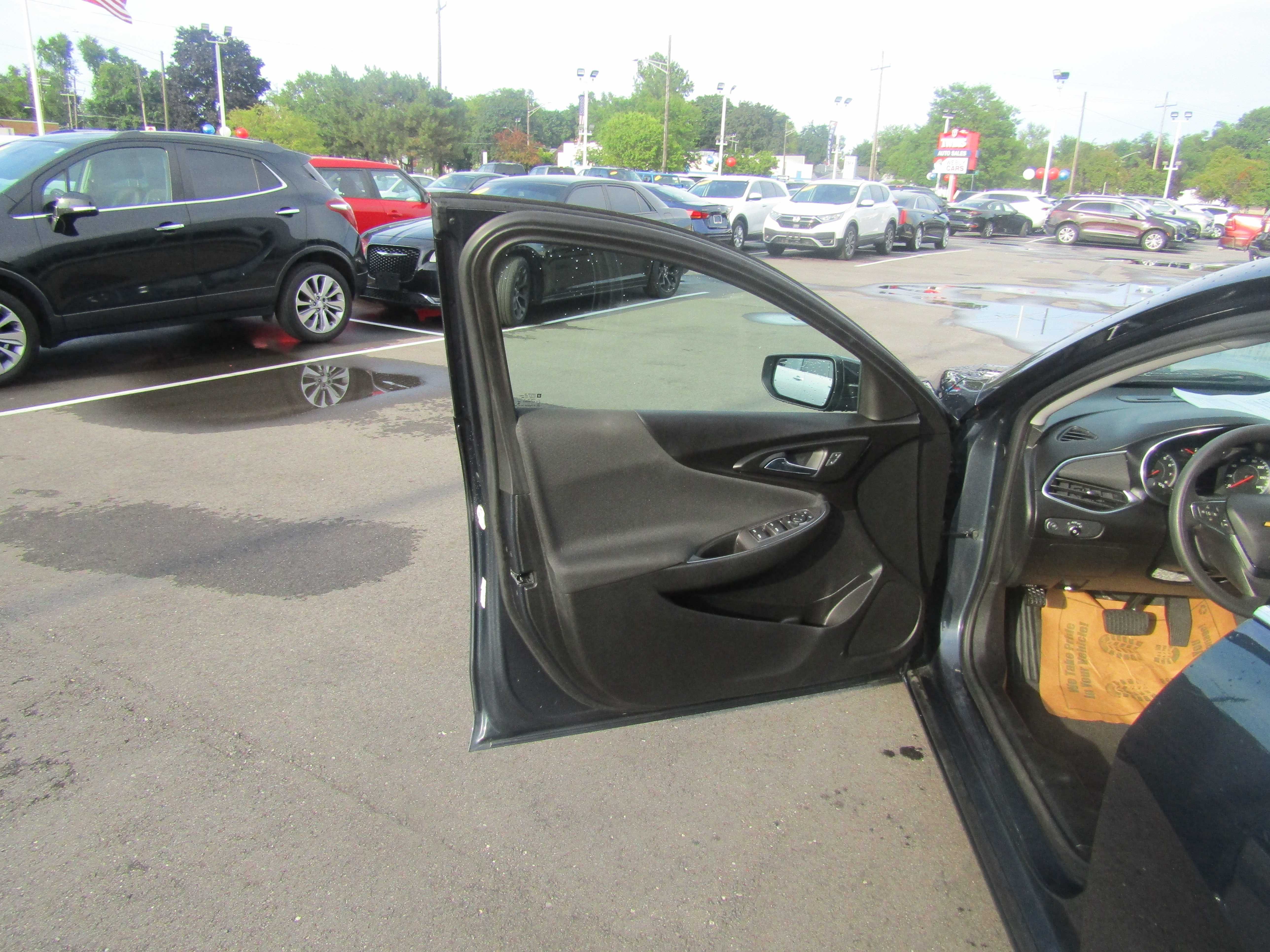 GRAY, 2020 CHEVROLET MALIBU Thumnail Image 7