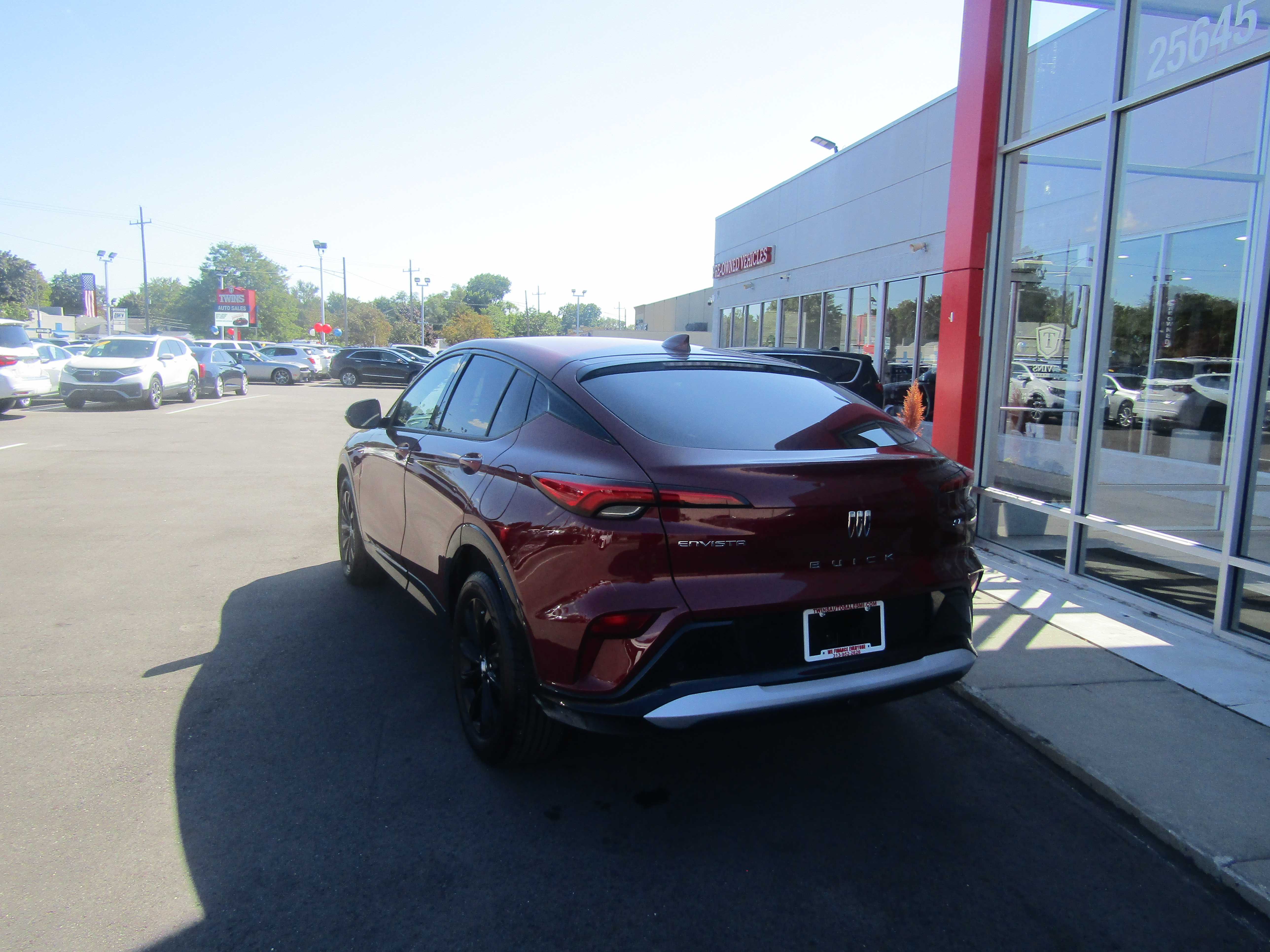 BURGUNDY, 2024 BUICK ENVISTA Thumnail Image 3