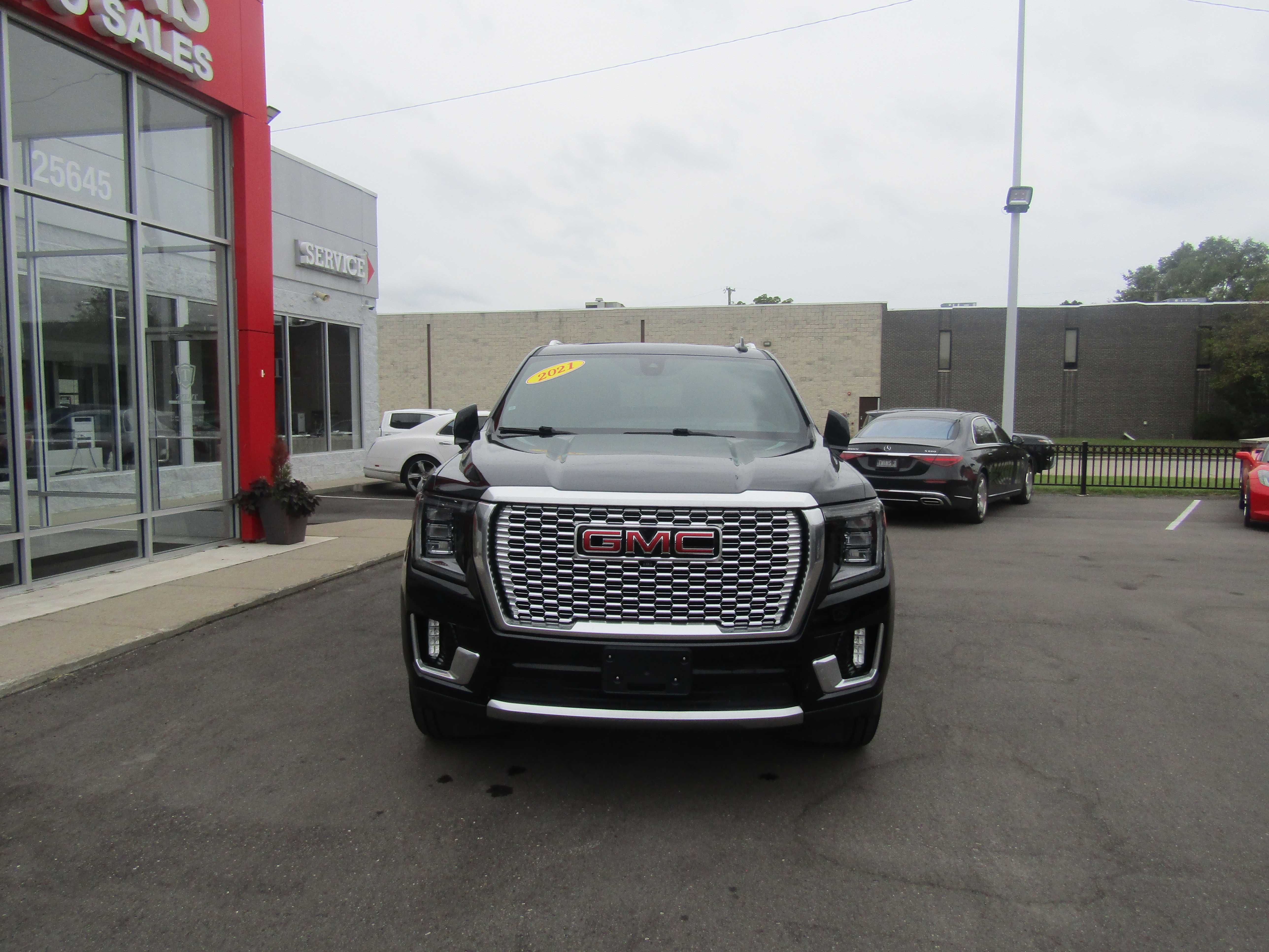 BLACK, 2021 GMC YUKON XL Thumnail Image 7