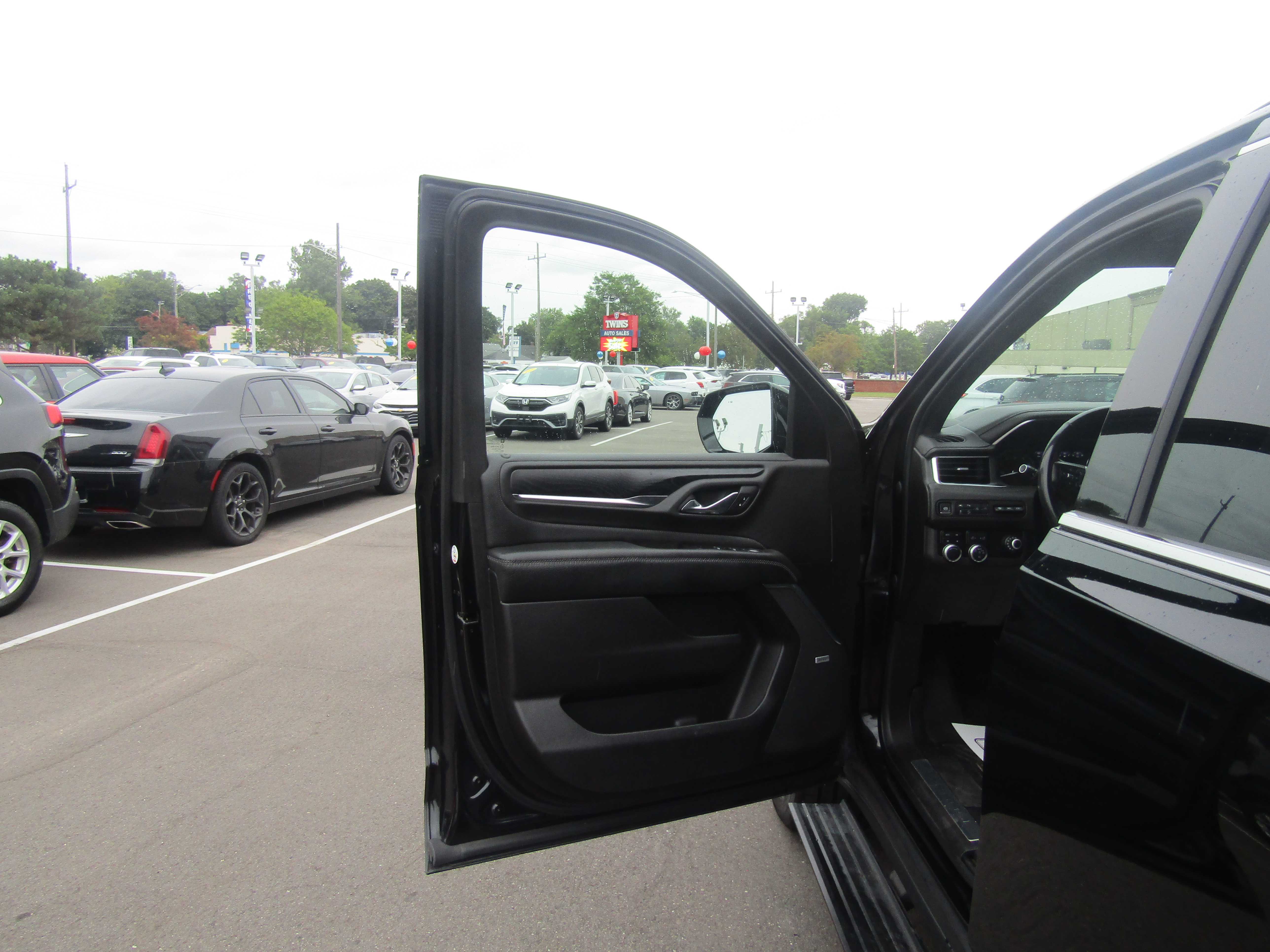 BLACK, 2021 GMC YUKON XL Thumnail Image 8