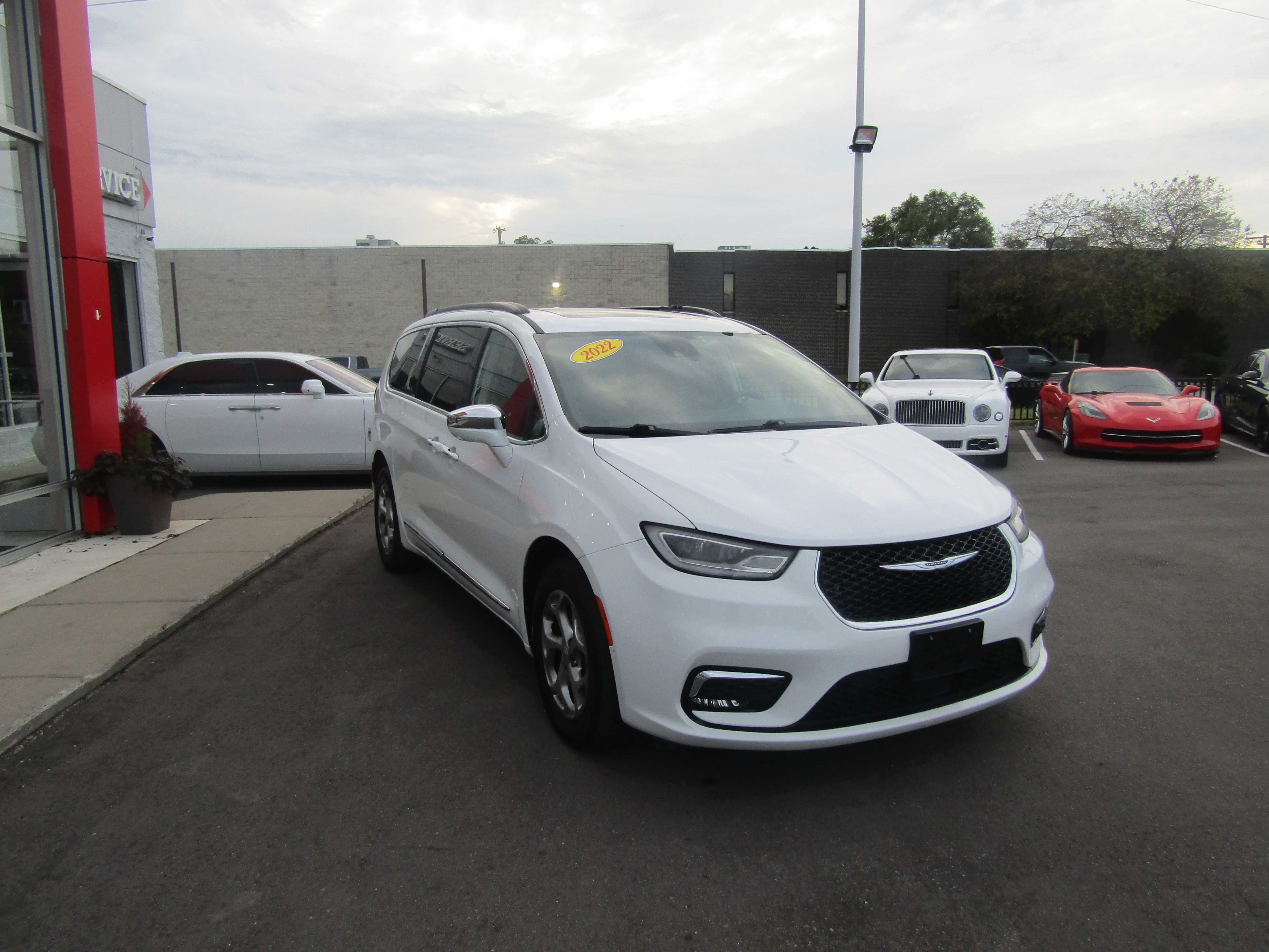 WHITE, 2022 CHRYSLER PACIFICA Thumnail Image 5