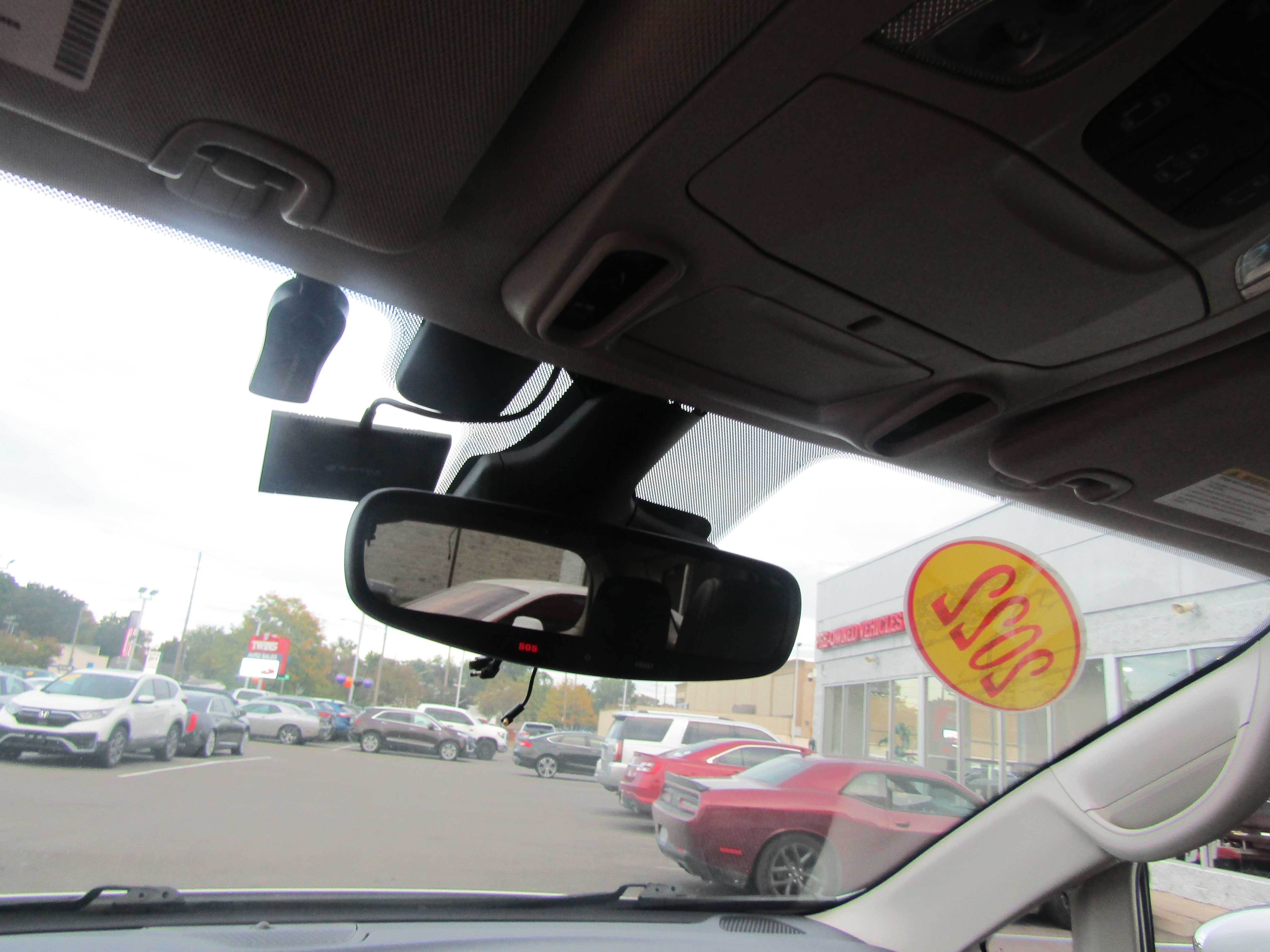 WHITE, 2022 CHRYSLER PACIFICA Thumnail Image 17