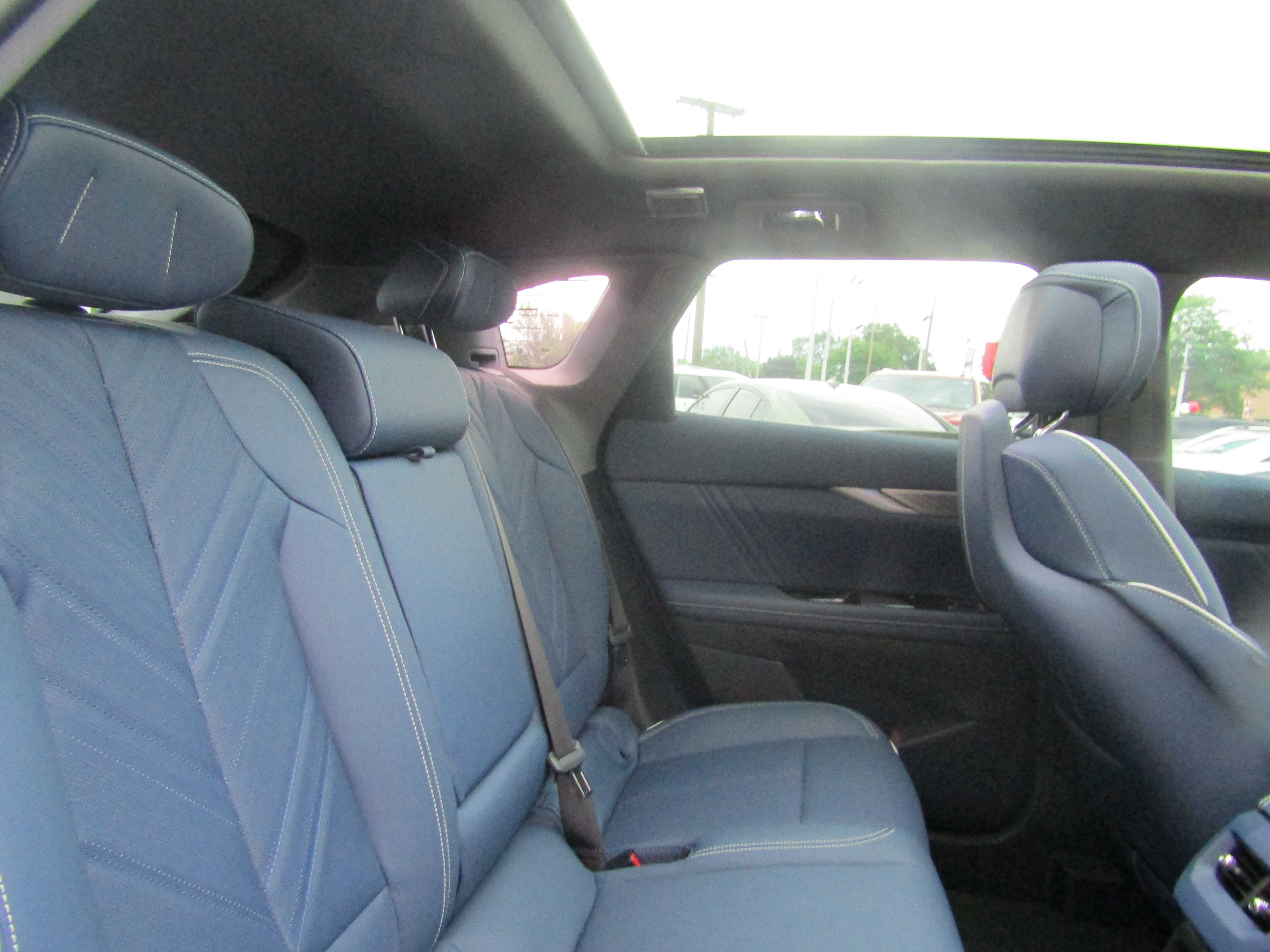 BLUE, 2025 CADILLAC OPTIQ Thumnail Image 14