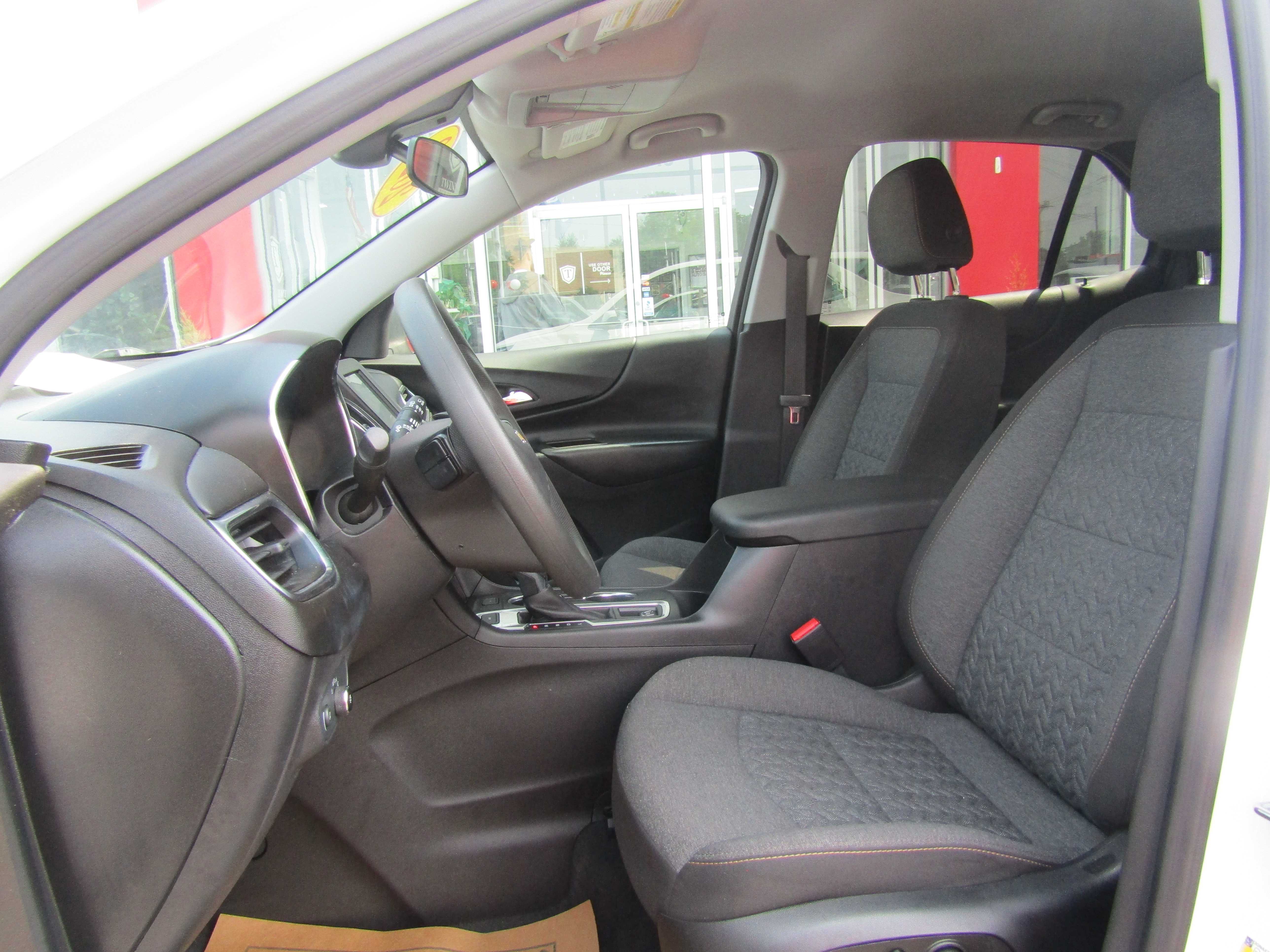 GRAY, 2023 CHEVROLET EQUINOX Thumnail Image 8
