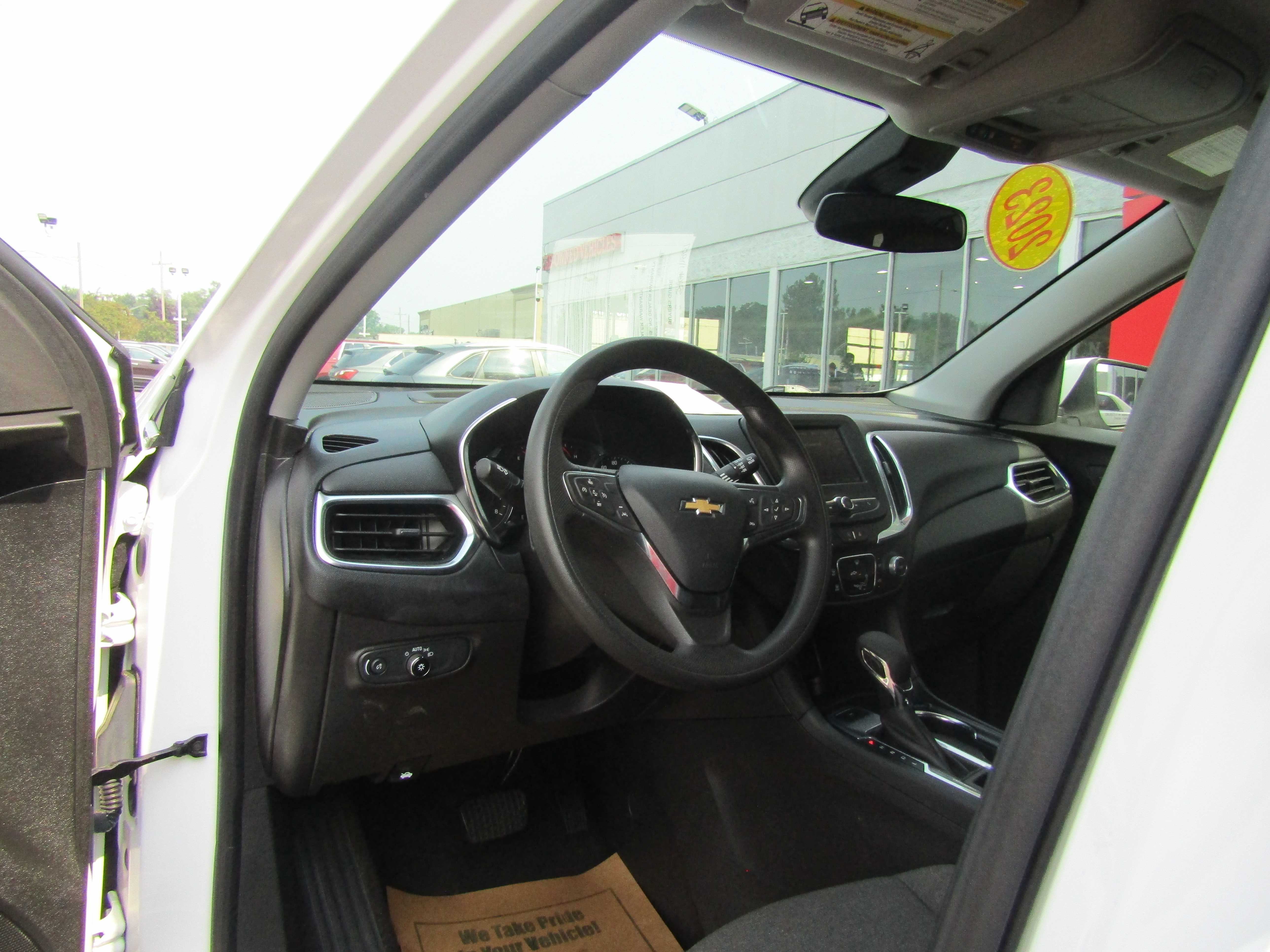 GRAY, 2023 CHEVROLET EQUINOX Thumnail Image 9