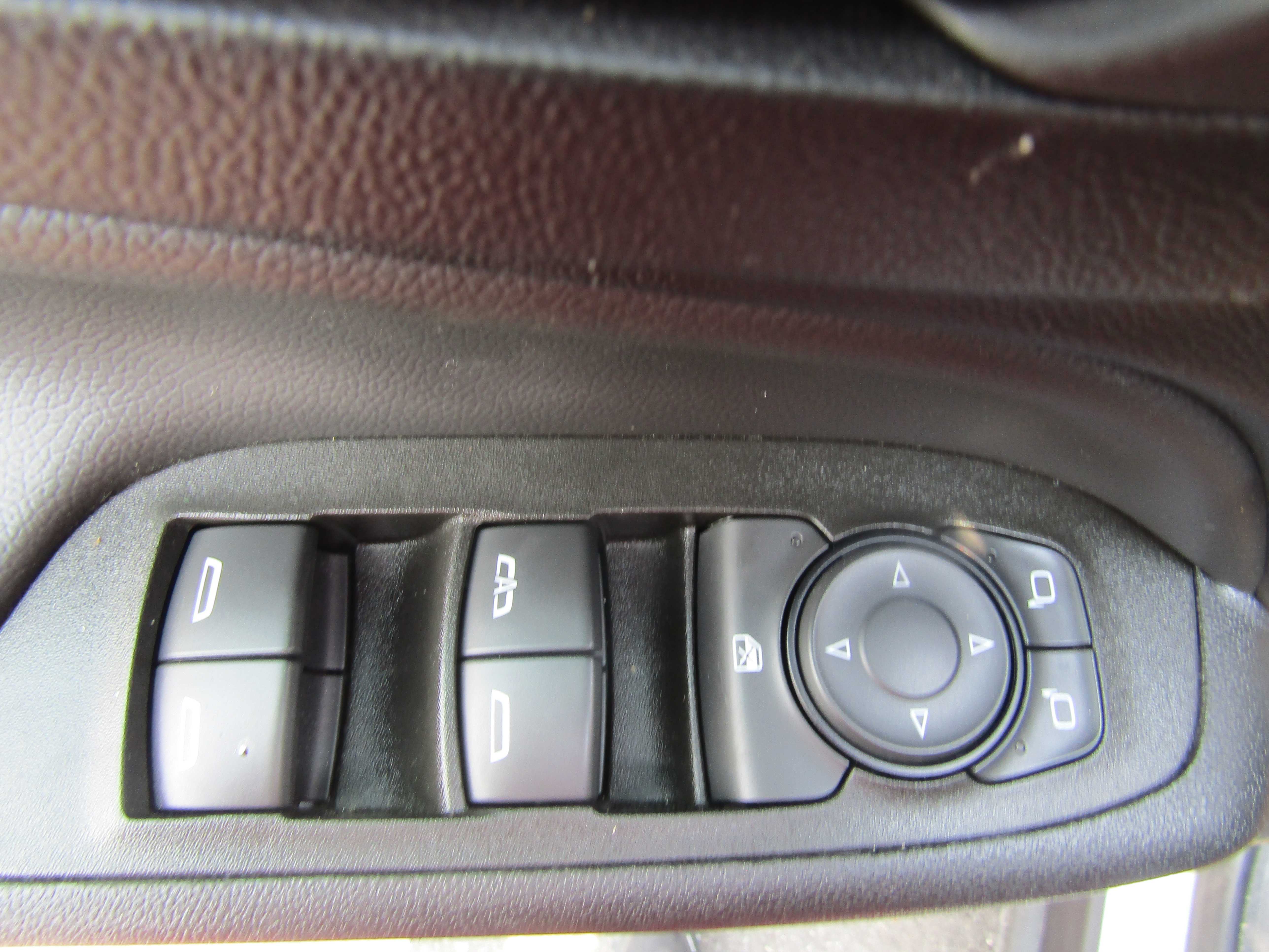 GRAY, 2023 CHEVROLET EQUINOX Thumnail Image 11