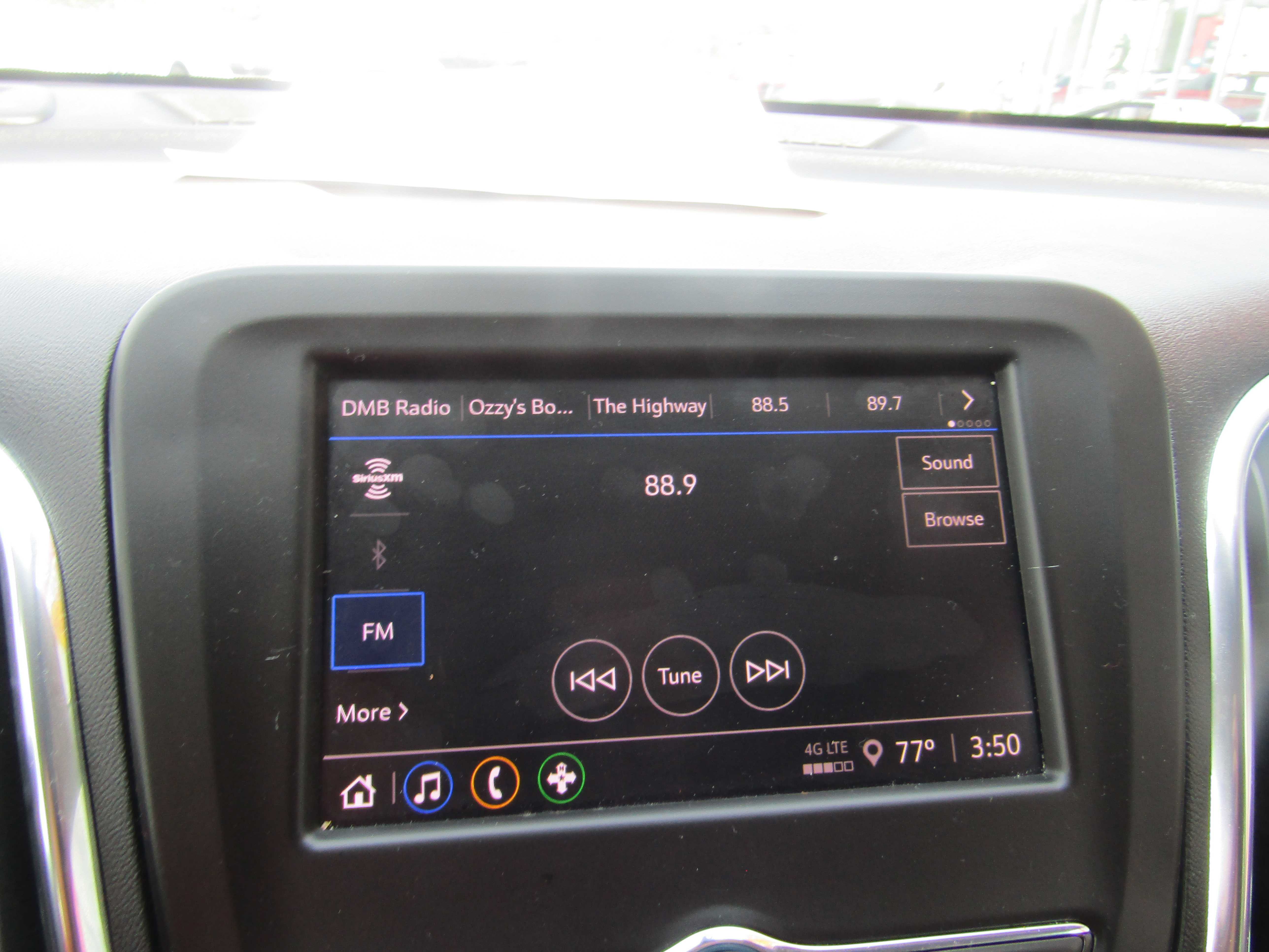 GRAY, 2023 CHEVROLET EQUINOX Thumnail Image 14