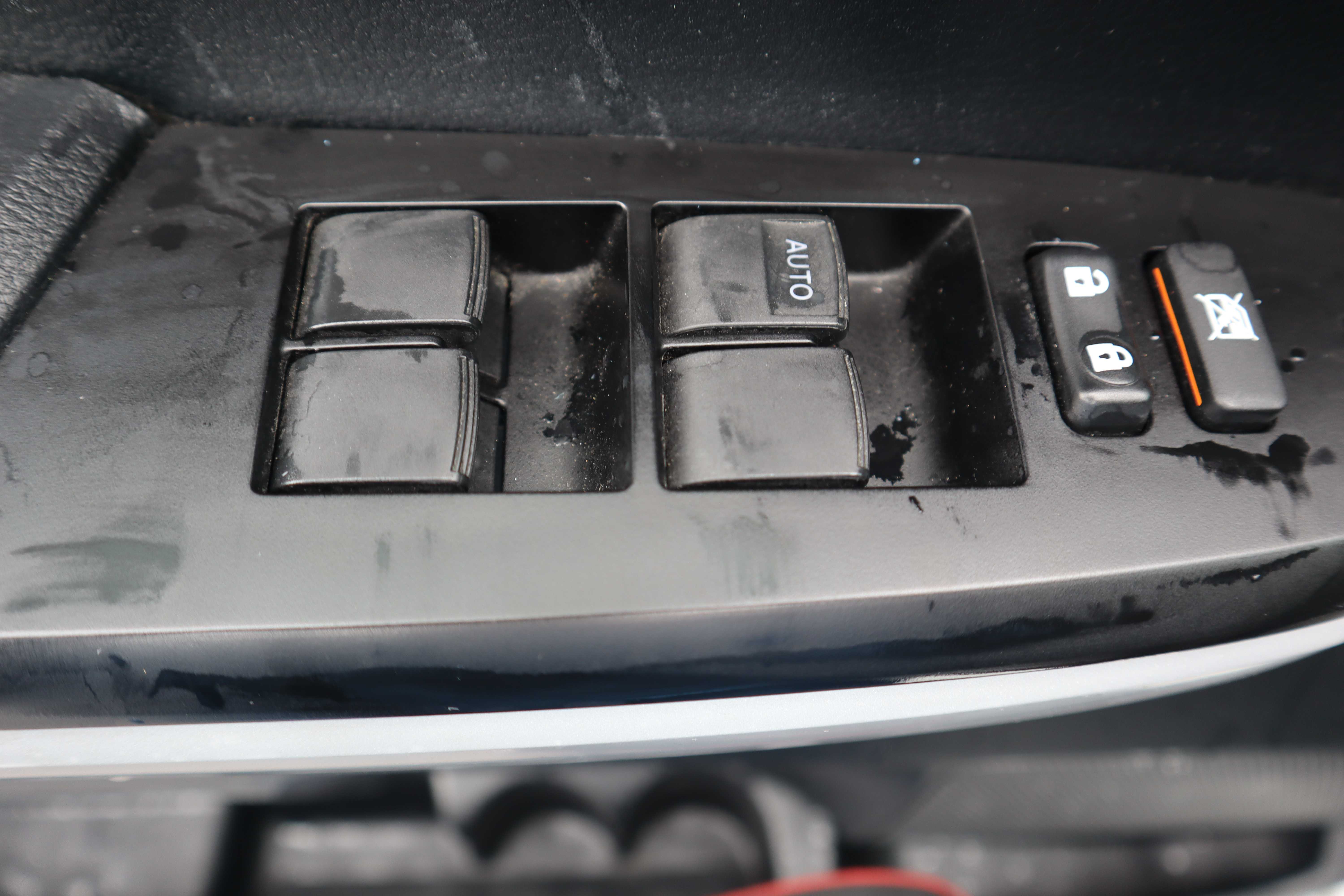 WHITE, 2021 TOYOTA TUNDRA CREWMAX Thumnail Image 10