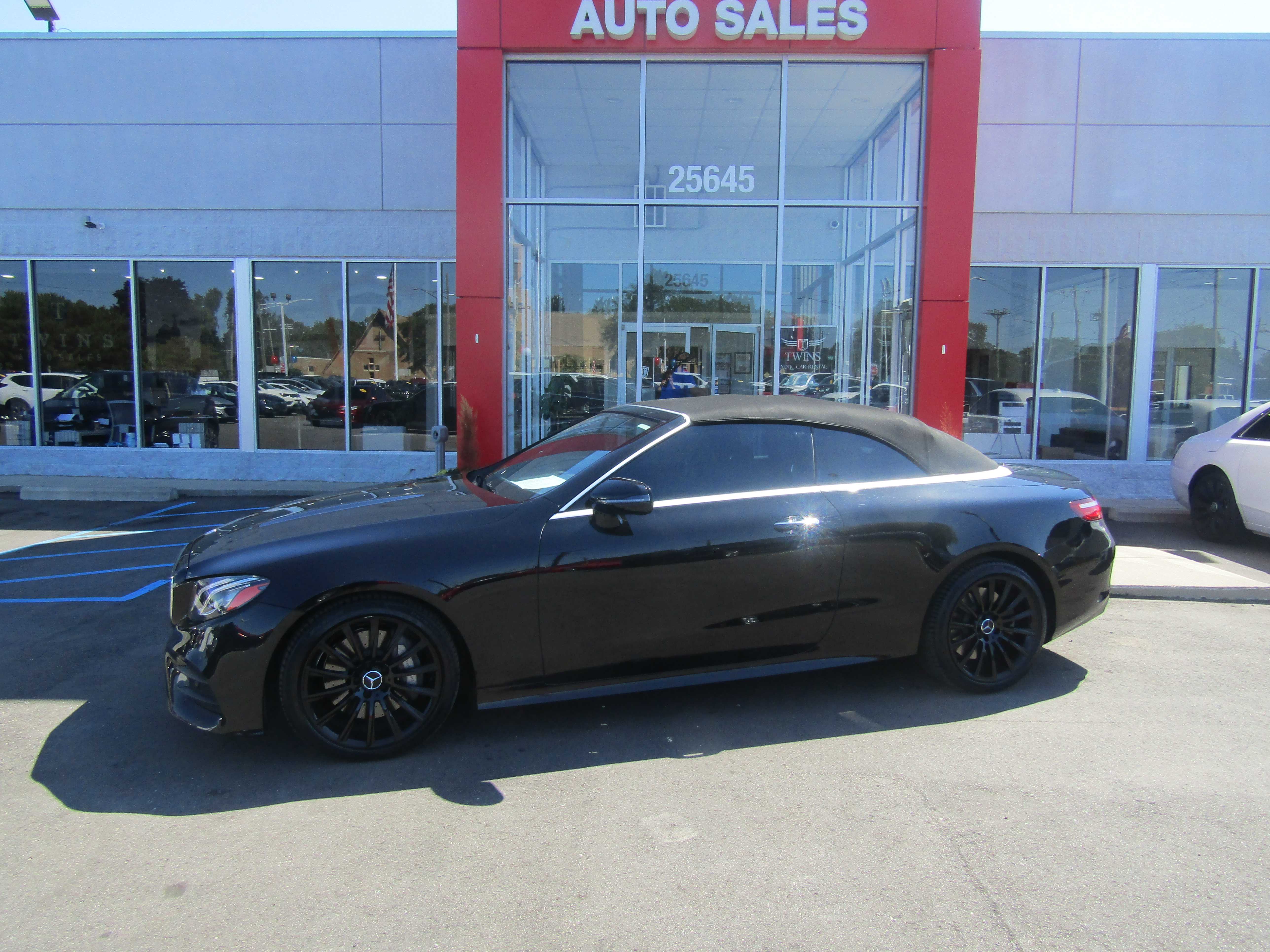 BLACK, 2018 MERCEDES-BENZ E-CLASS Thumnail Image 2