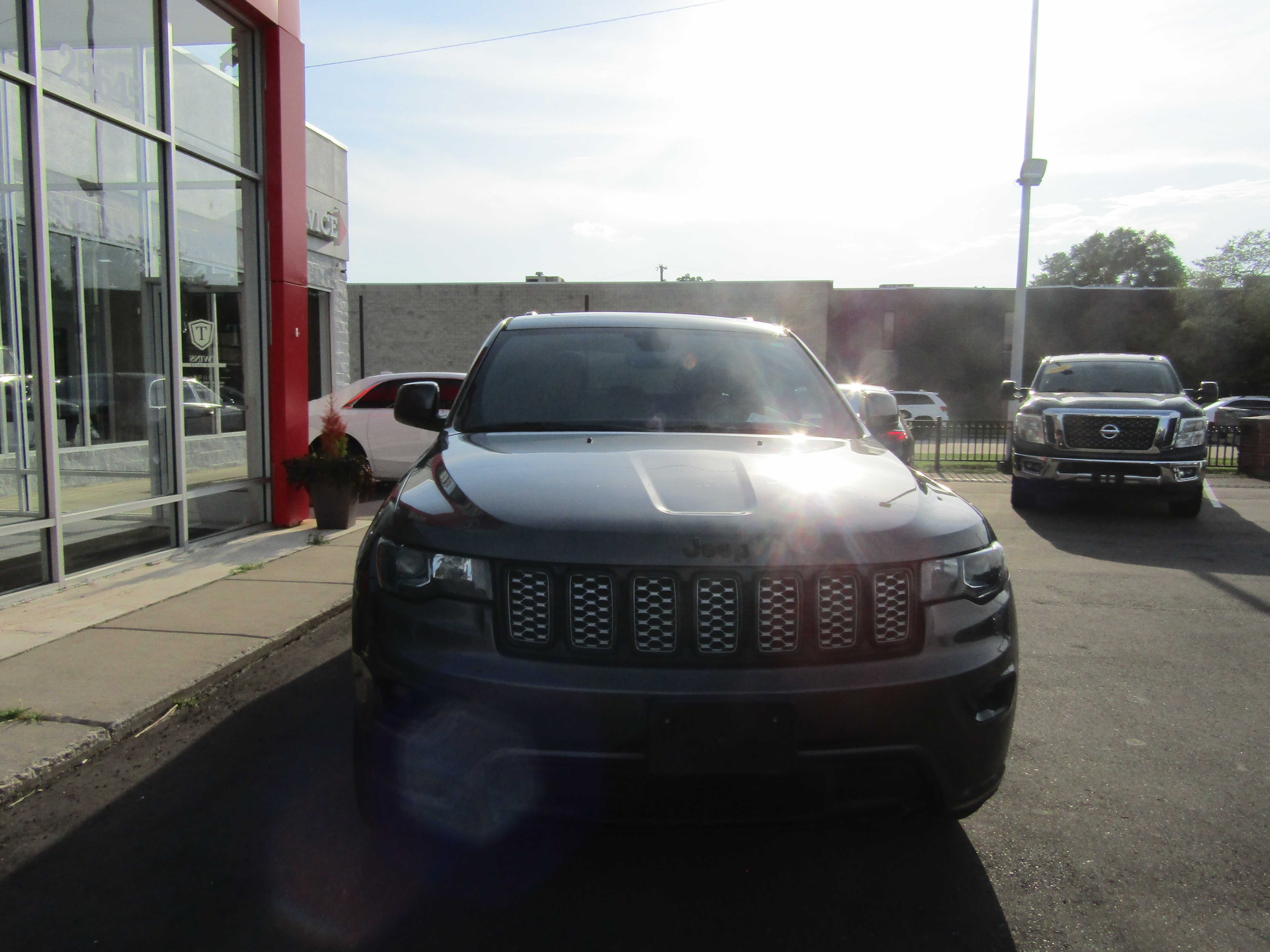 GRAY, 2019 JEEP GRAND CHEROKEE Thumnail Image 3