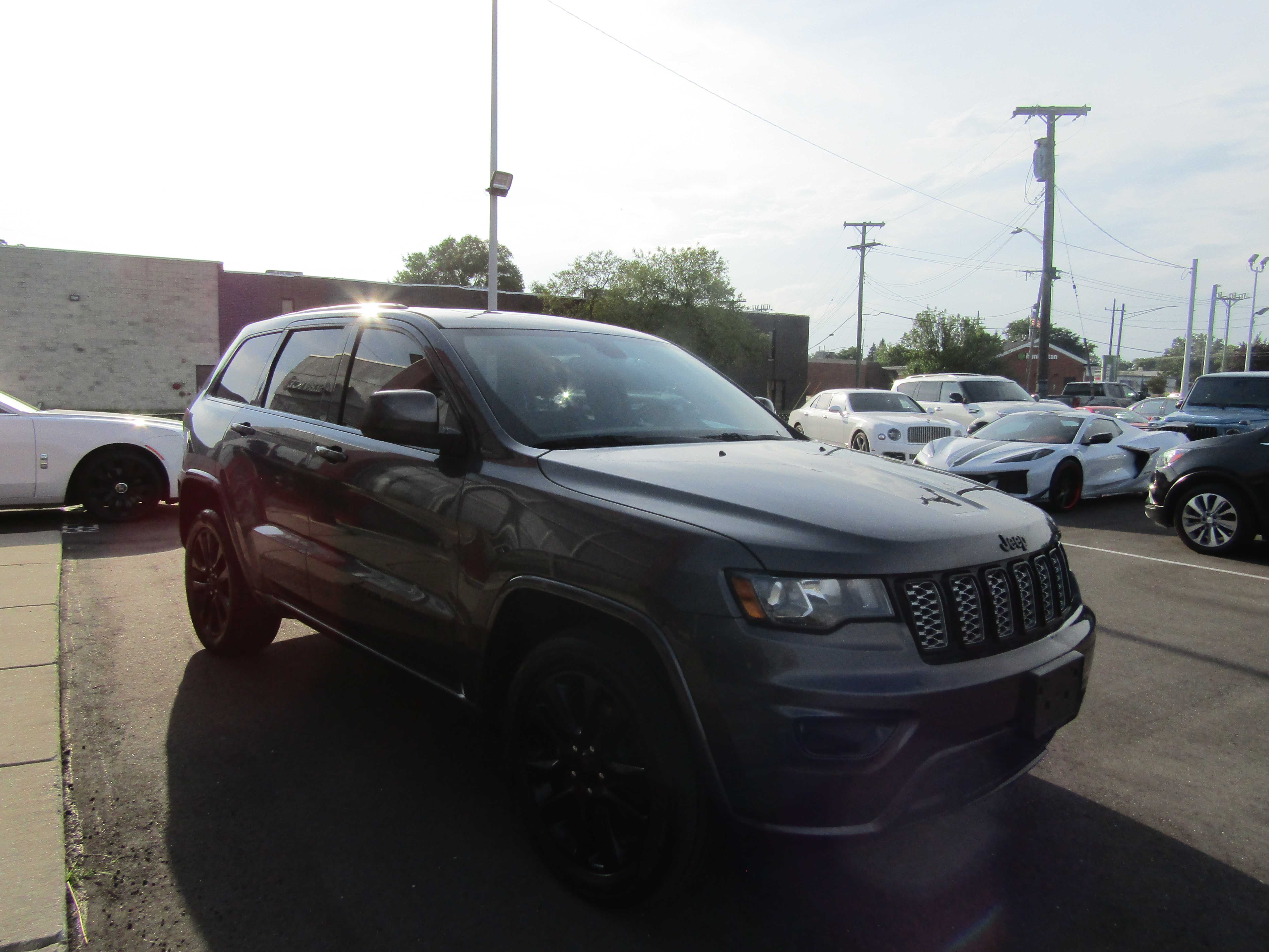 GRAY, 2019 JEEP GRAND CHEROKEE Thumnail Image 4