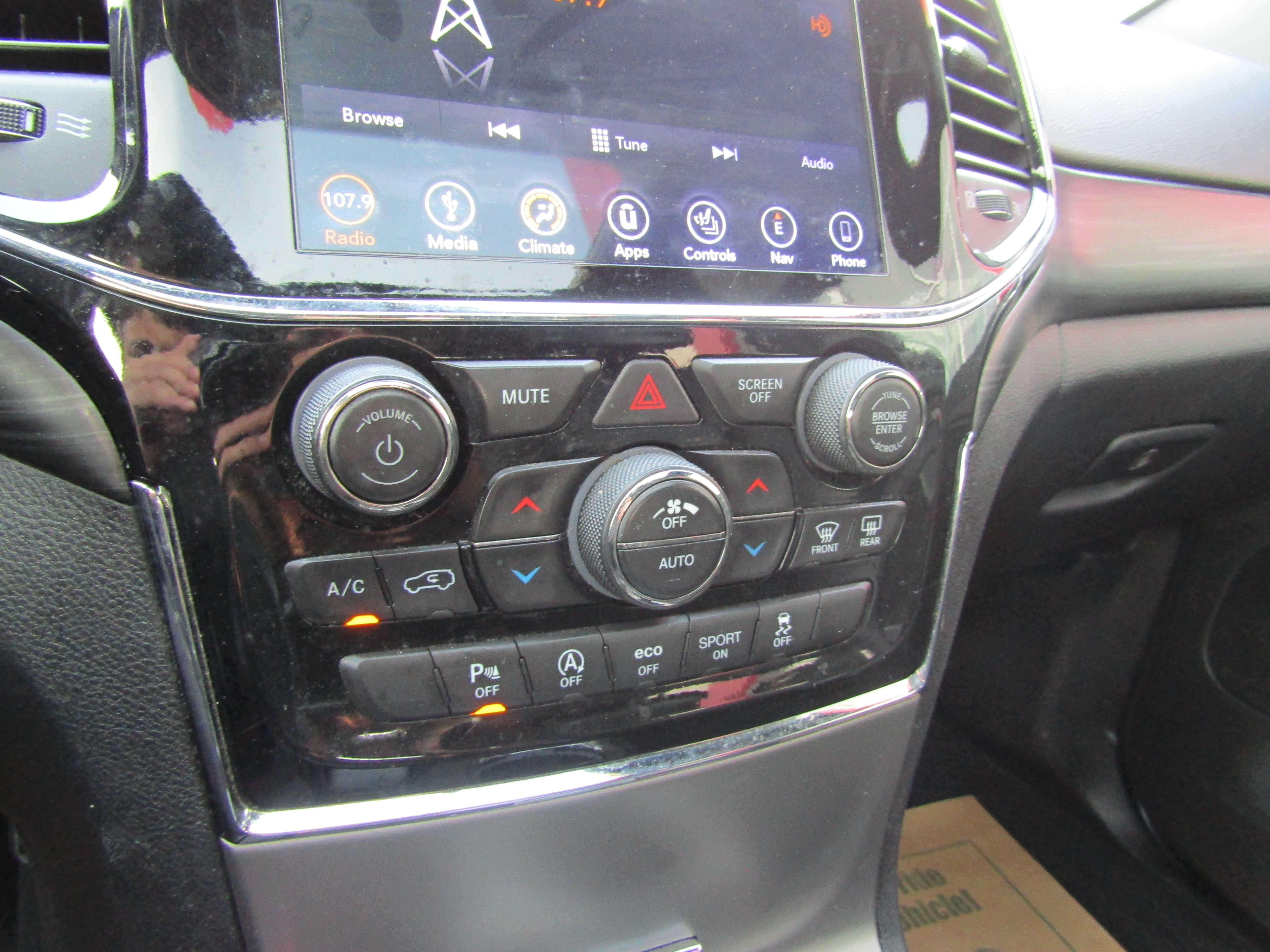 GRAY, 2019 JEEP GRAND CHEROKEE Thumnail Image 16