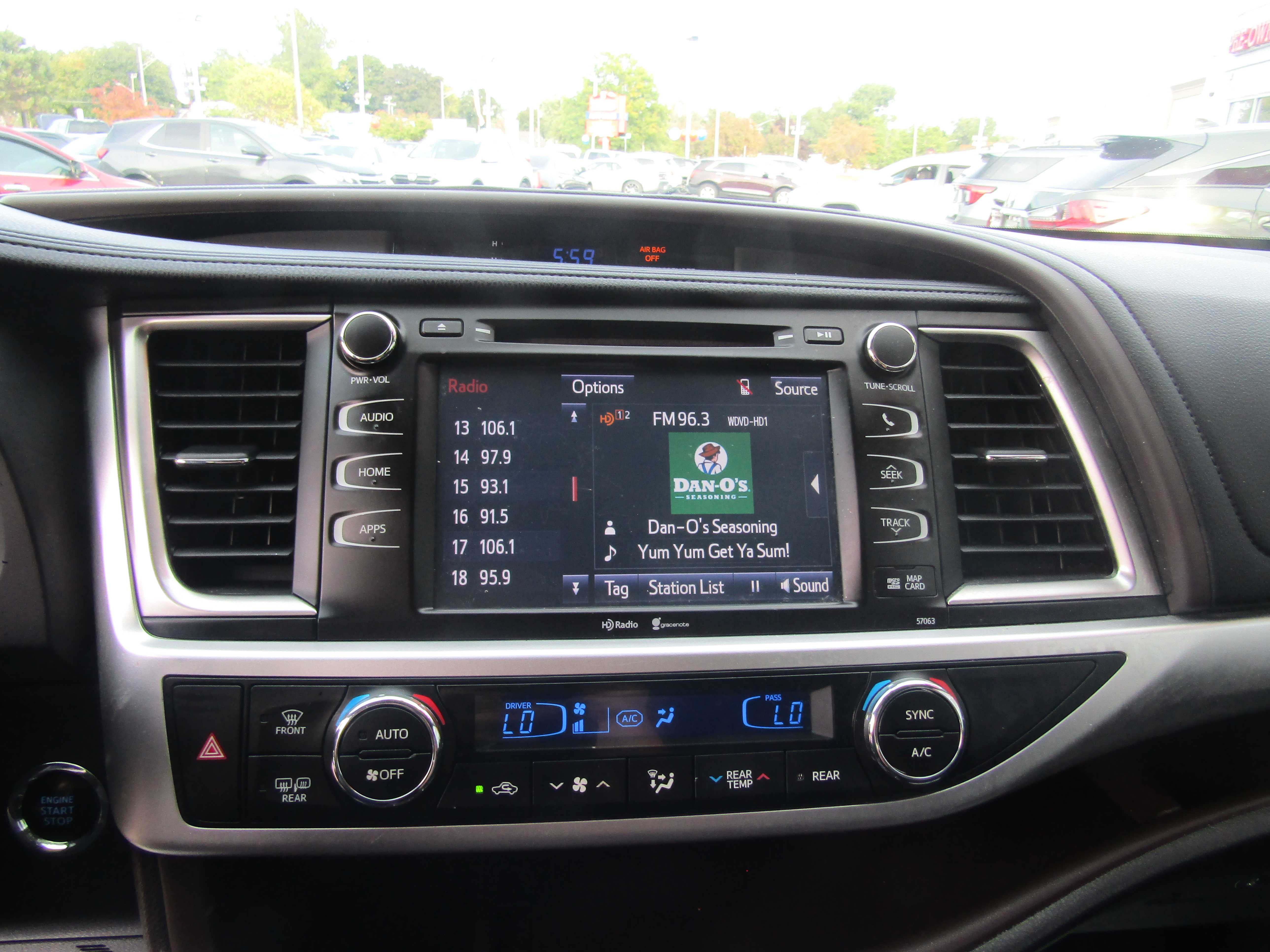 BLACK, 2015 TOYOTA HIGHLANDER Thumnail Image 15