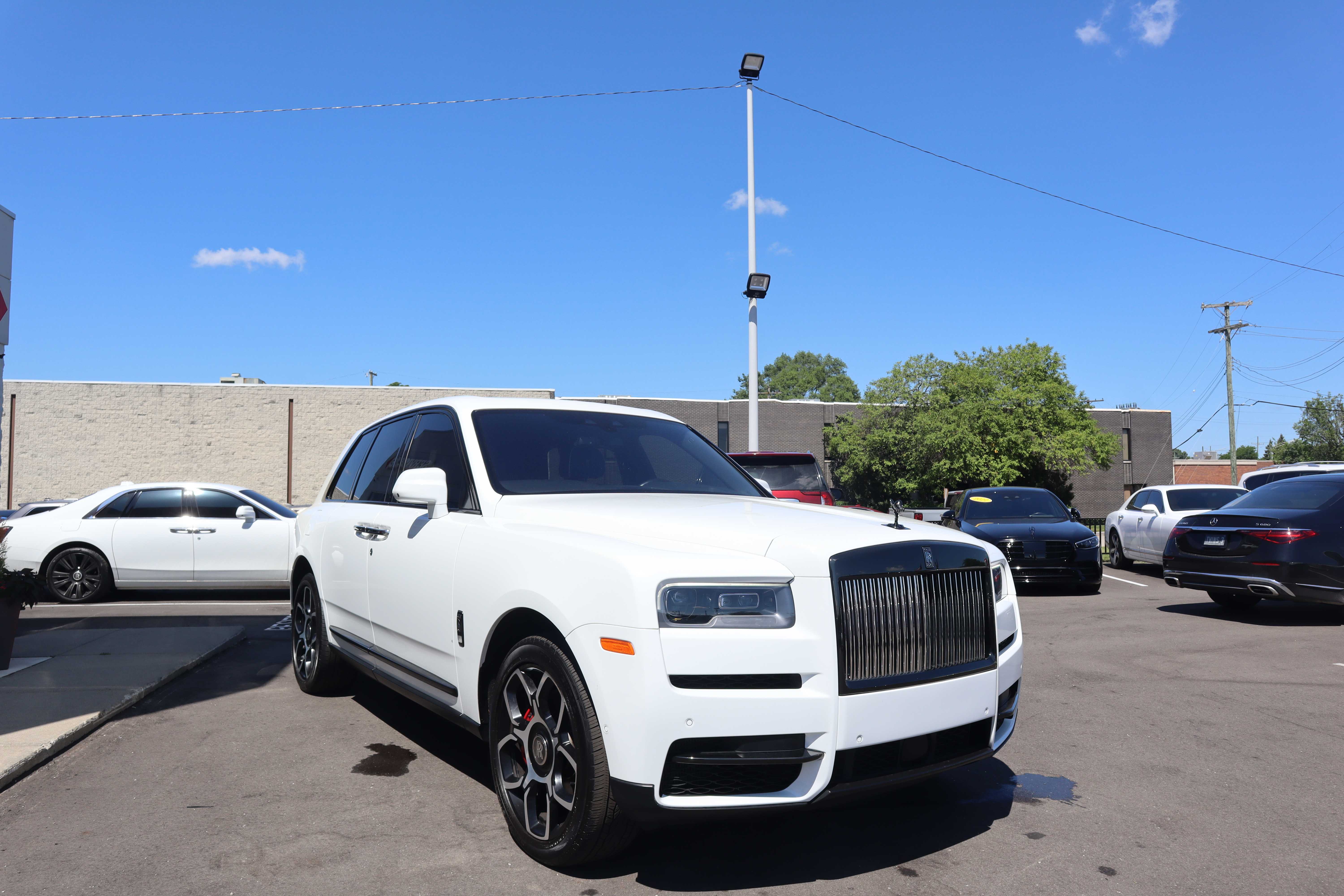 WHITE, 2022 ROLLS-ROYCE CULLINAN Thumnail Image 5