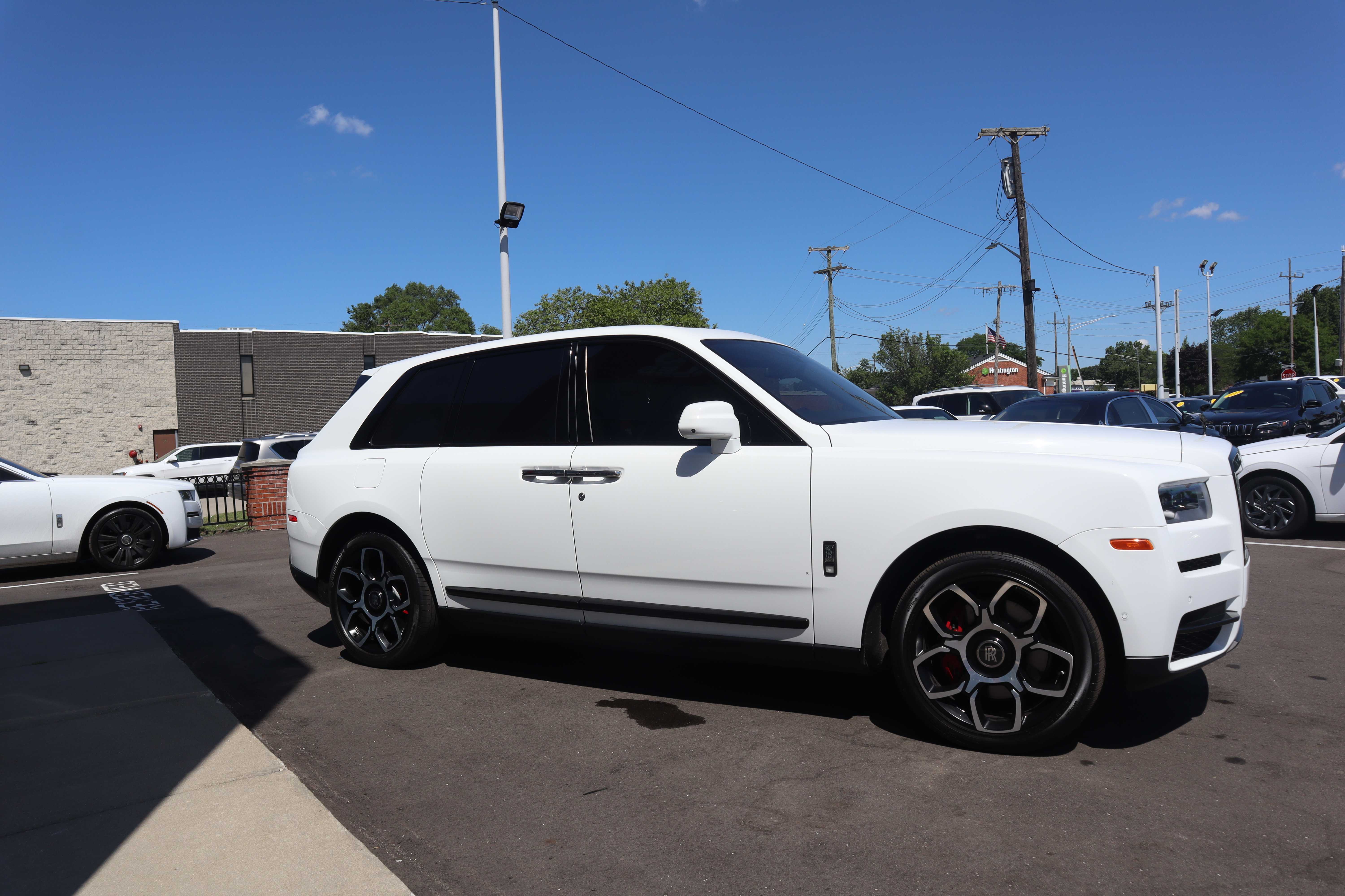 WHITE, 2022 ROLLS-ROYCE CULLINAN Thumnail Image 6