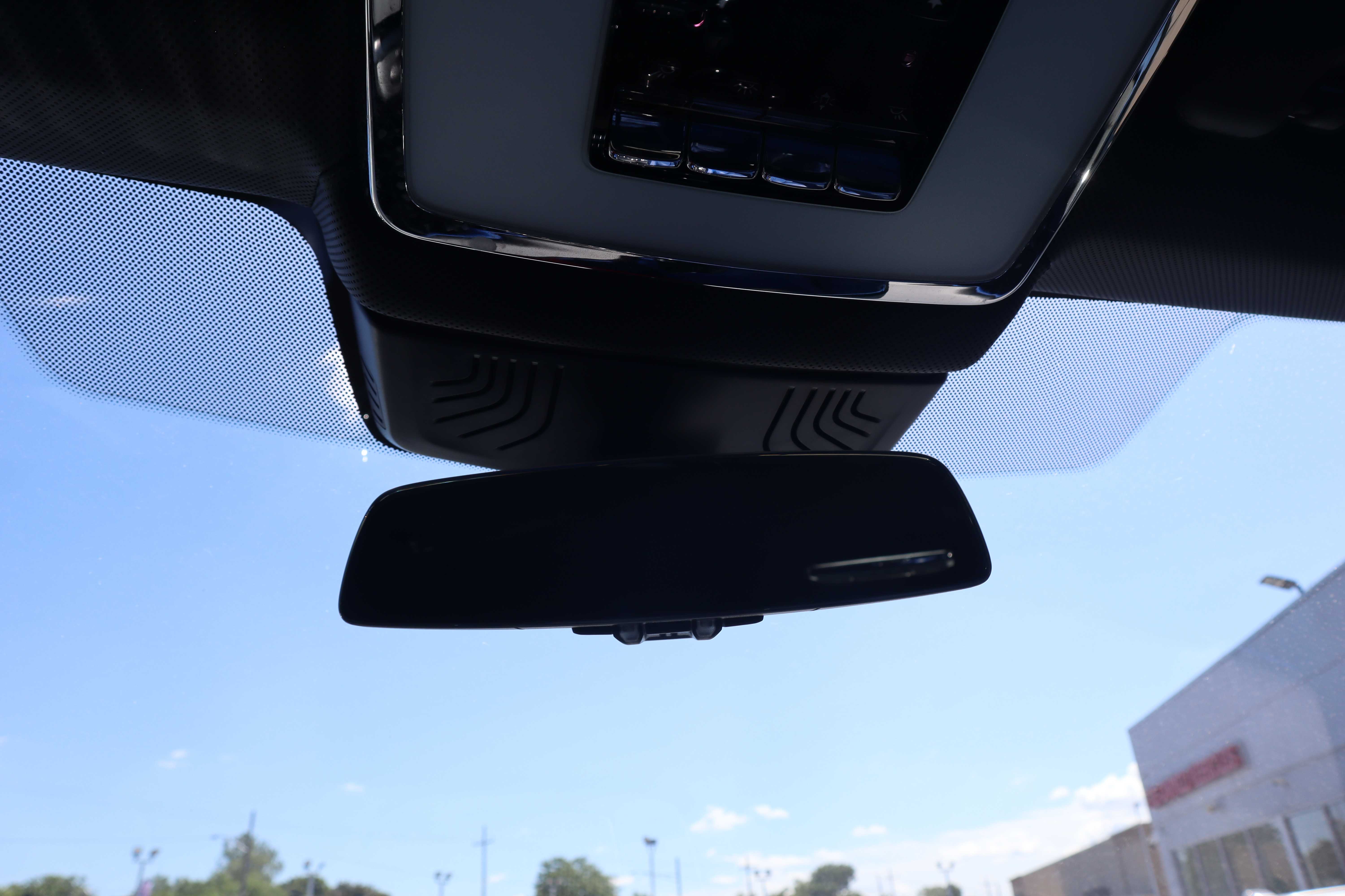 WHITE, 2022 ROLLS-ROYCE CULLINAN Thumnail Image 23