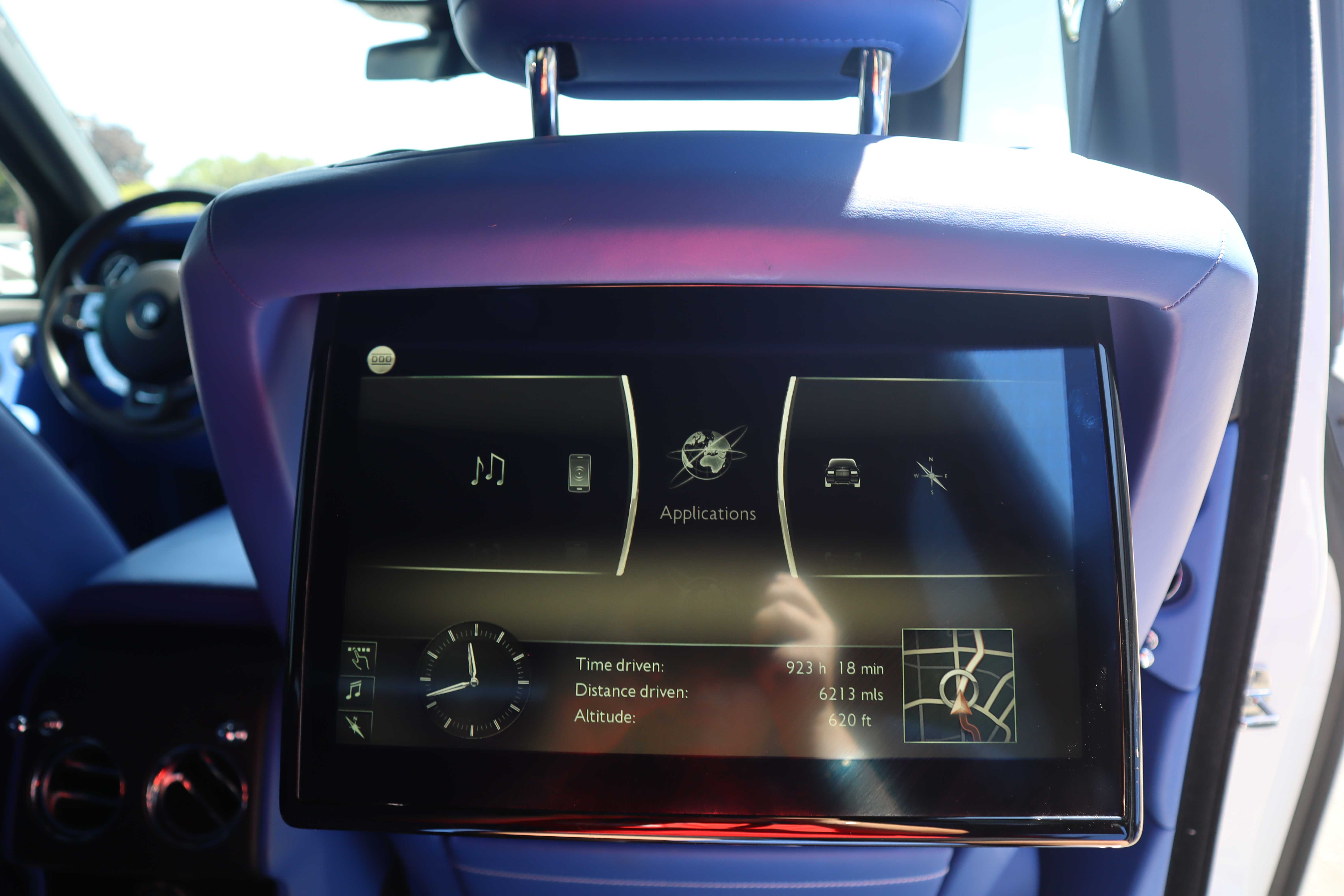 WHITE, 2022 ROLLS-ROYCE CULLINAN Thumnail Image 40
