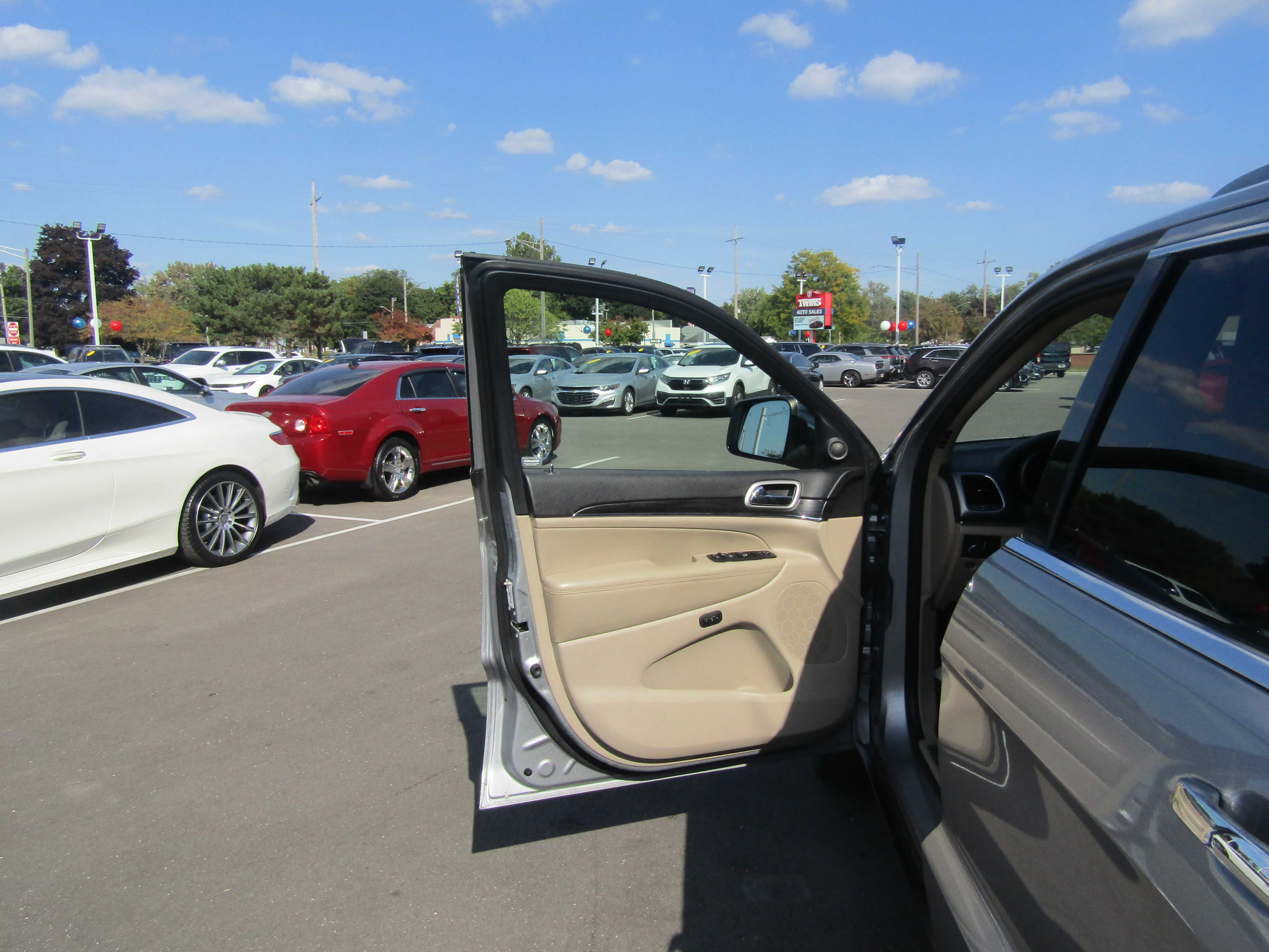 GRAY, 2020 JEEP GRAND CHEROKEE Thumnail Image 7