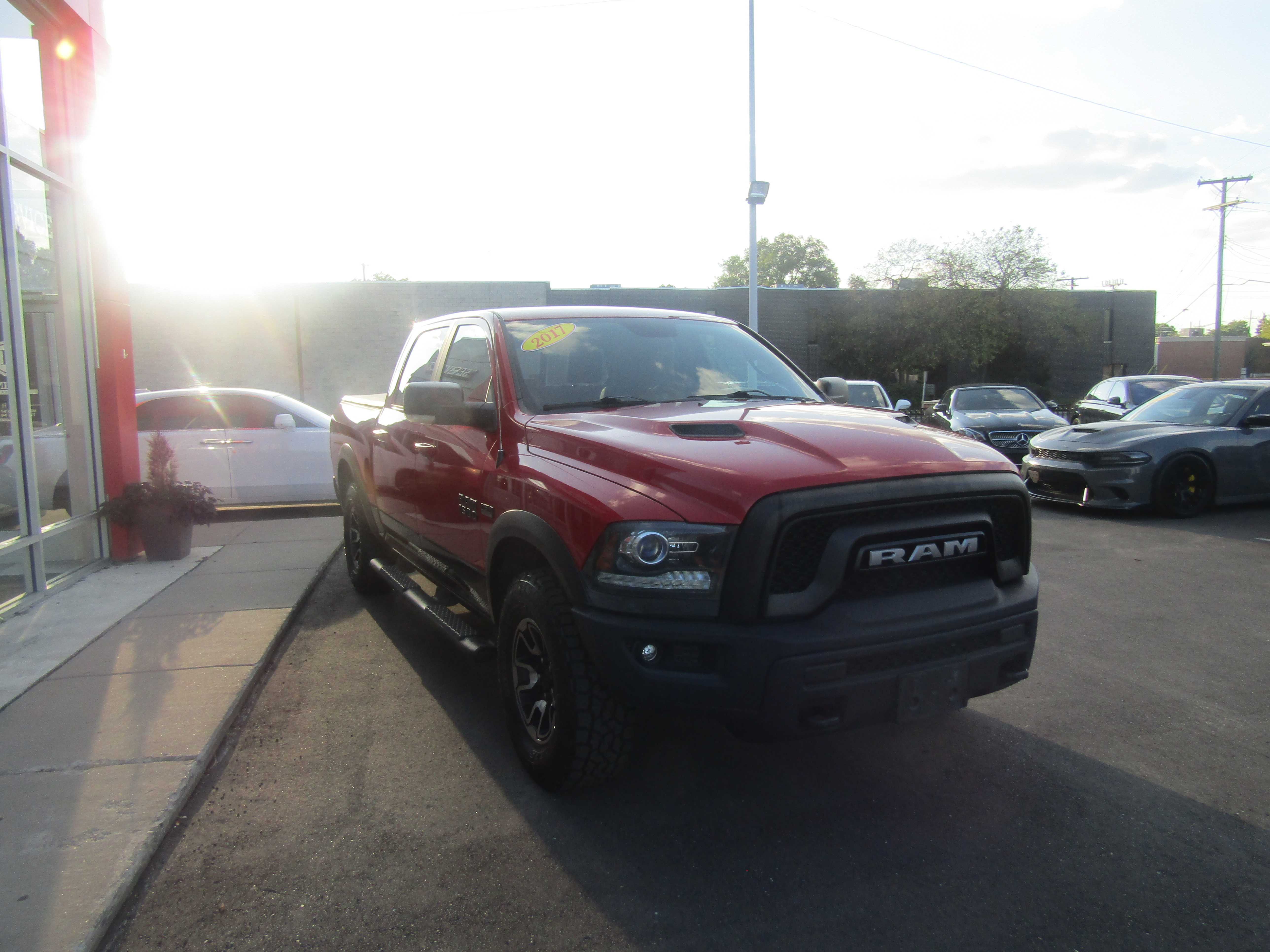 RED, 2017 RAM 1500 CREW CAB Thumnail Image 7