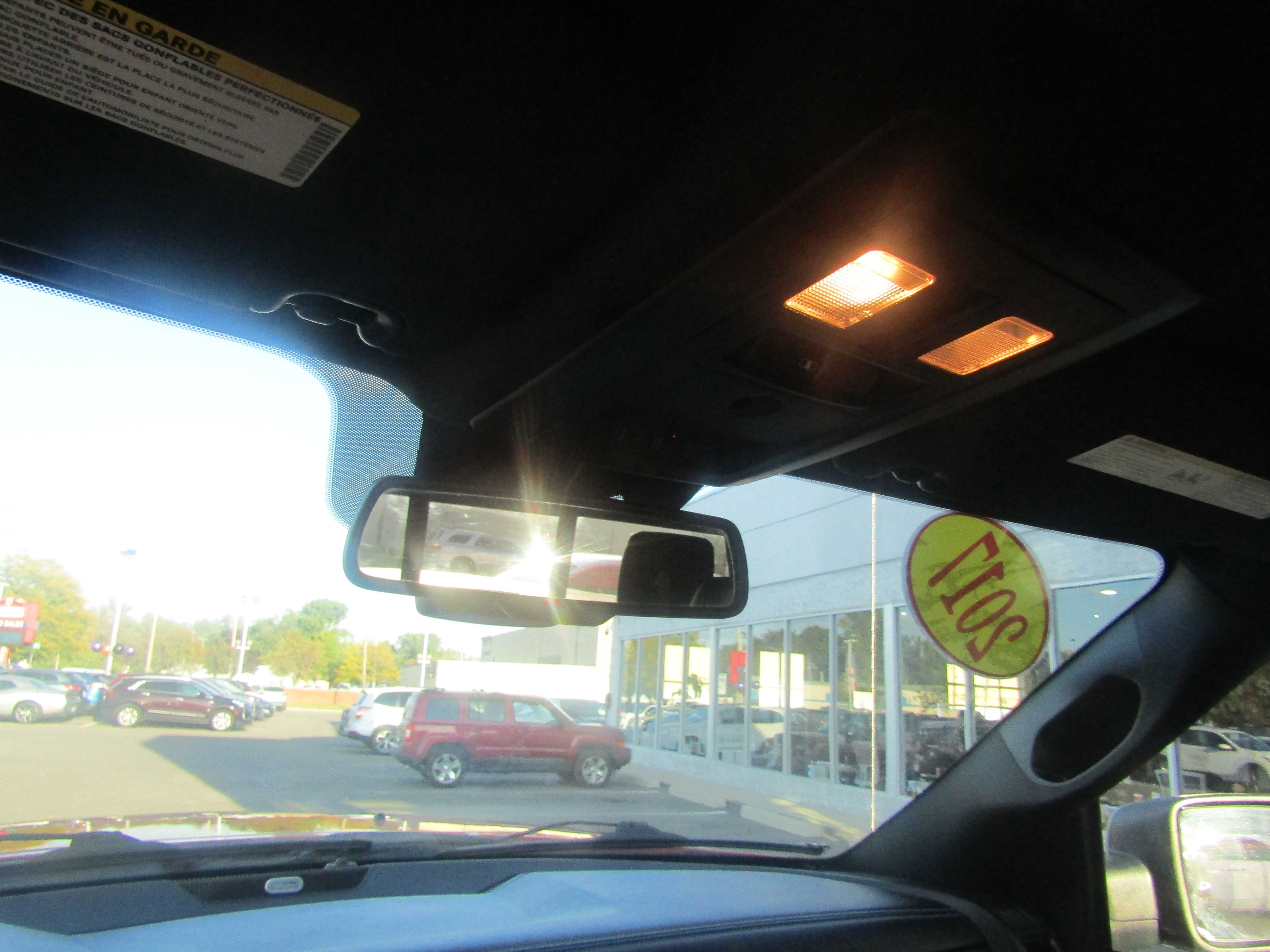 RED, 2017 RAM 1500 CREW CAB Thumnail Image 18
