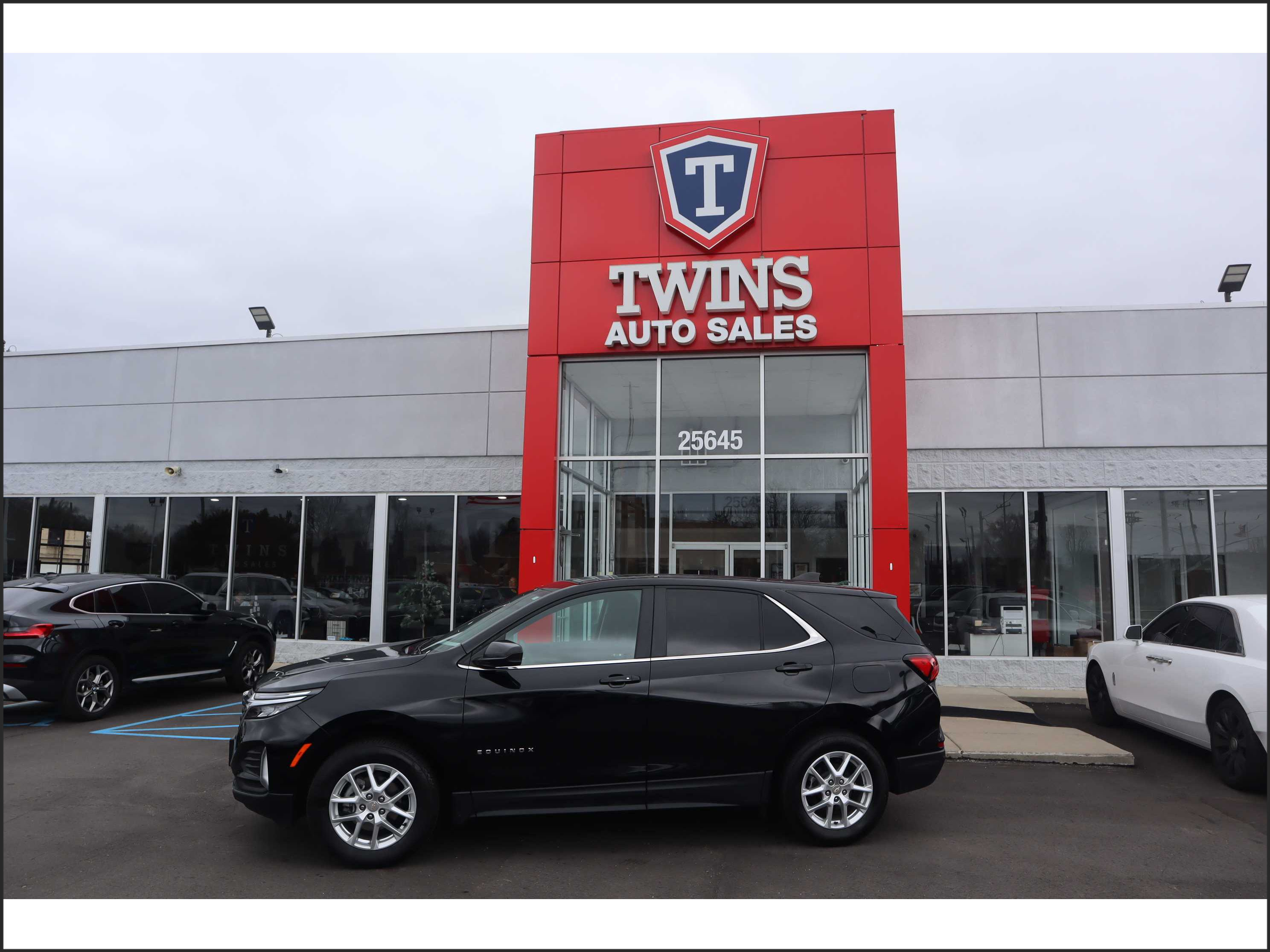 BLACK, 2024 CHEVROLET EQUINOX Image 