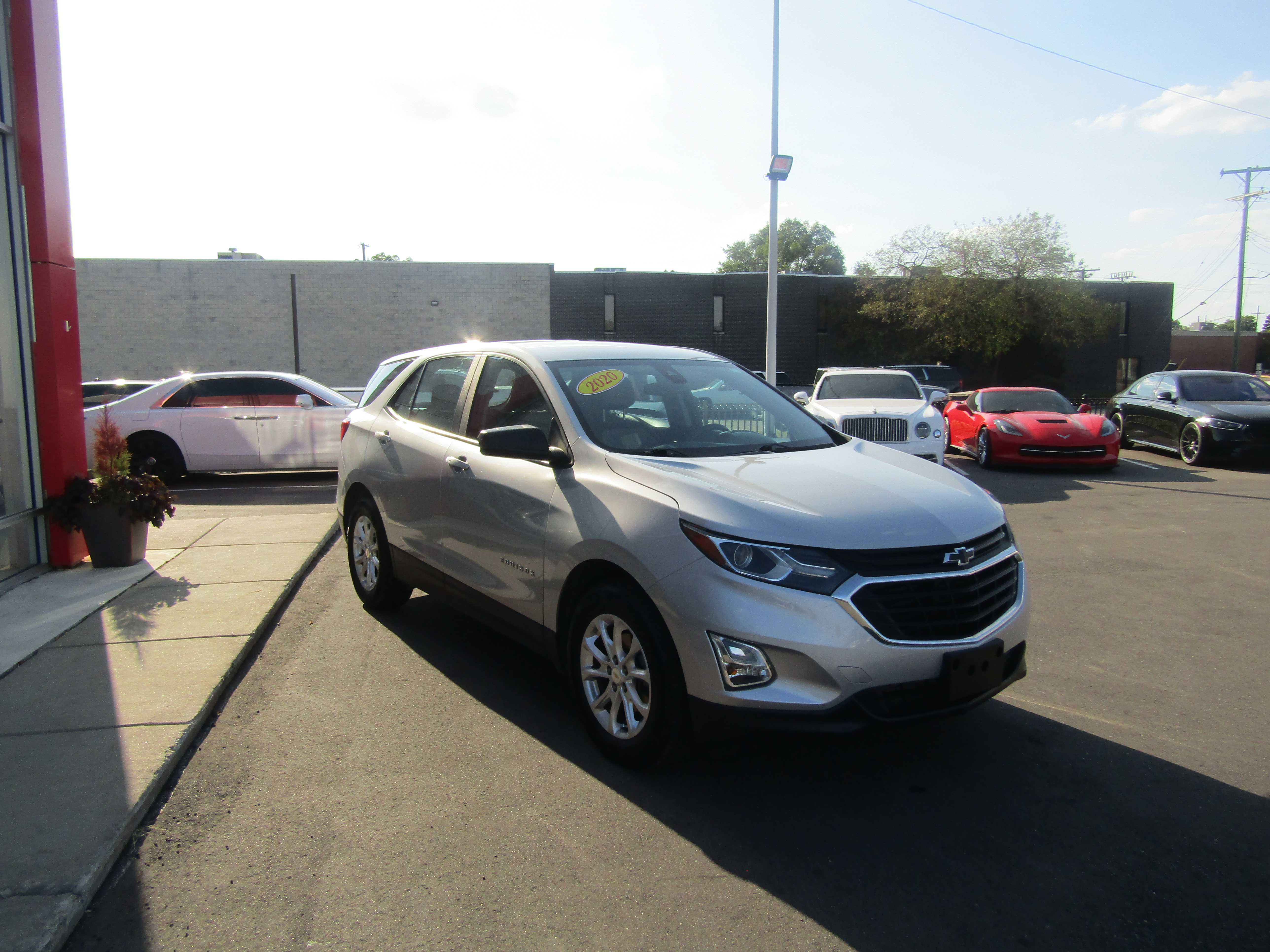 SILVER, 2020 CHEVROLET EQUINOX Thumnail Image 5