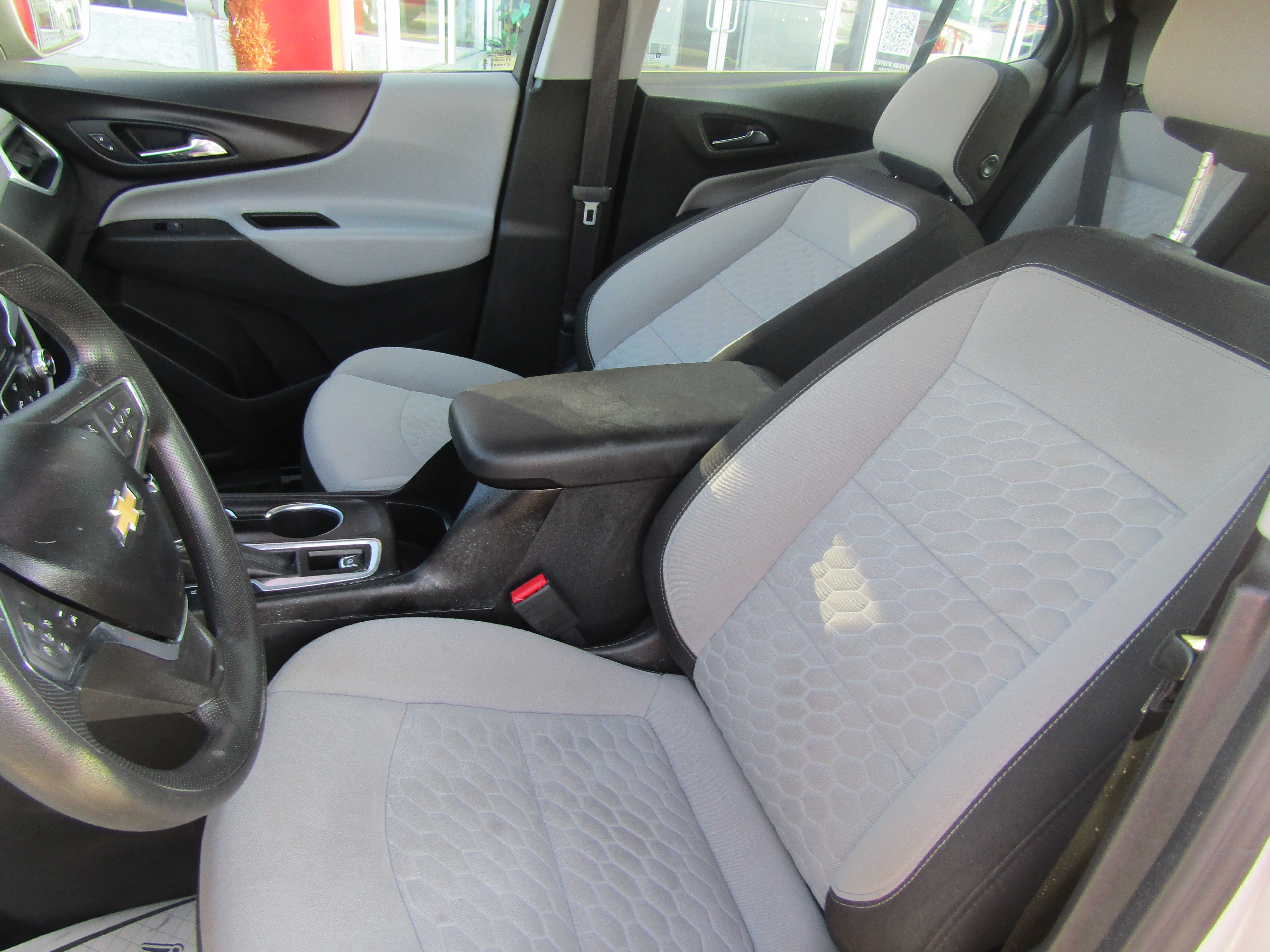 SILVER, 2020 CHEVROLET EQUINOX Thumnail Image 10