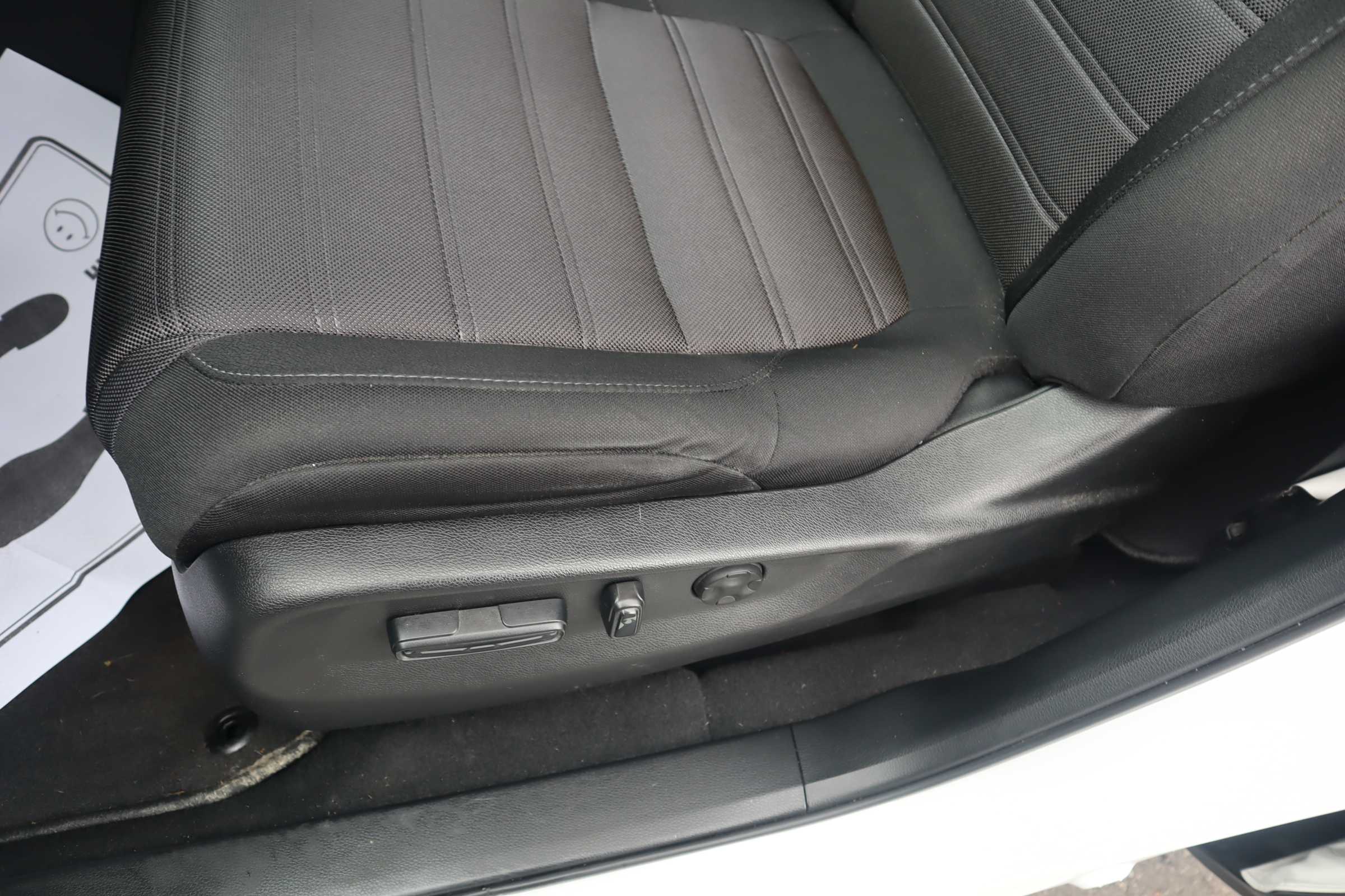 WHITE, 2020 HONDA CR-V Thumnail Image 10