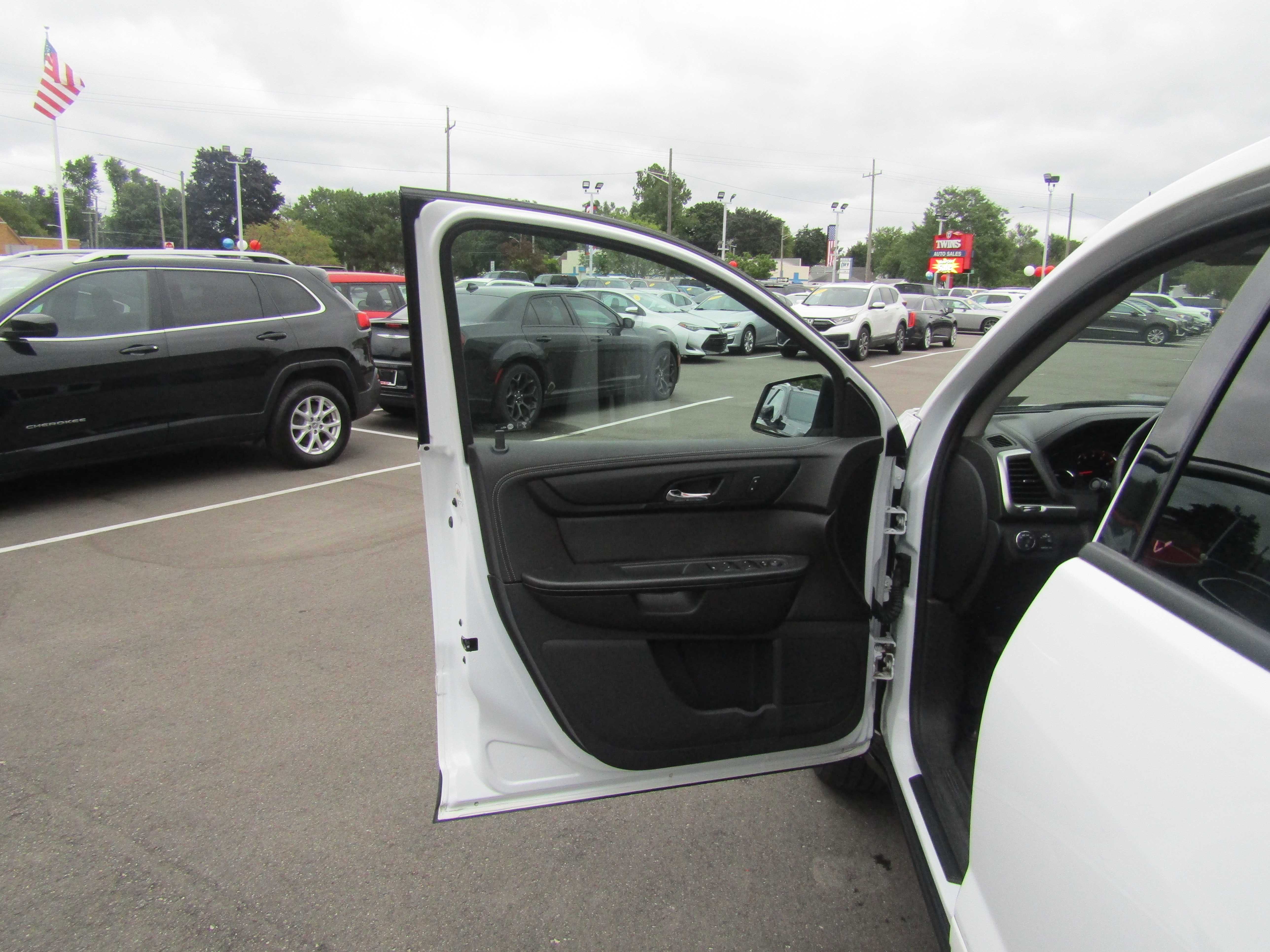 WHITE, 2016 GMC ACADIA Thumnail Image 6