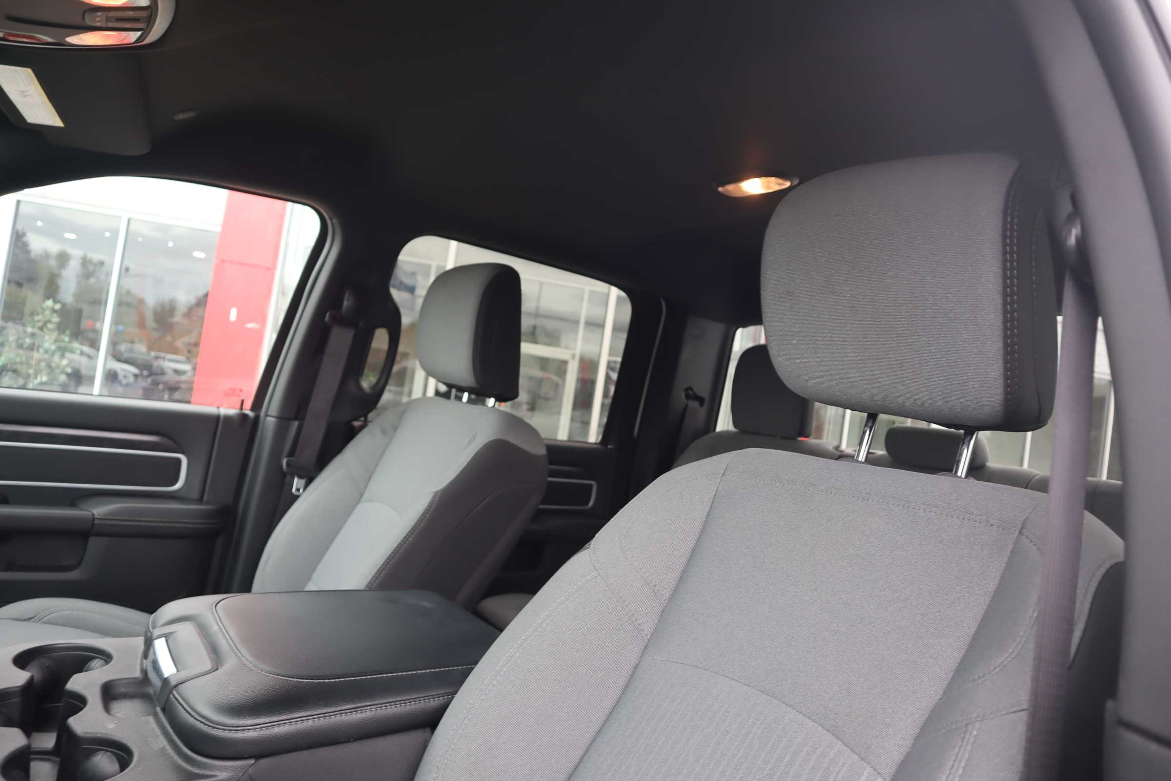 WHITE, 2024 RAM 3500 CREW CAB Thumnail Image 9