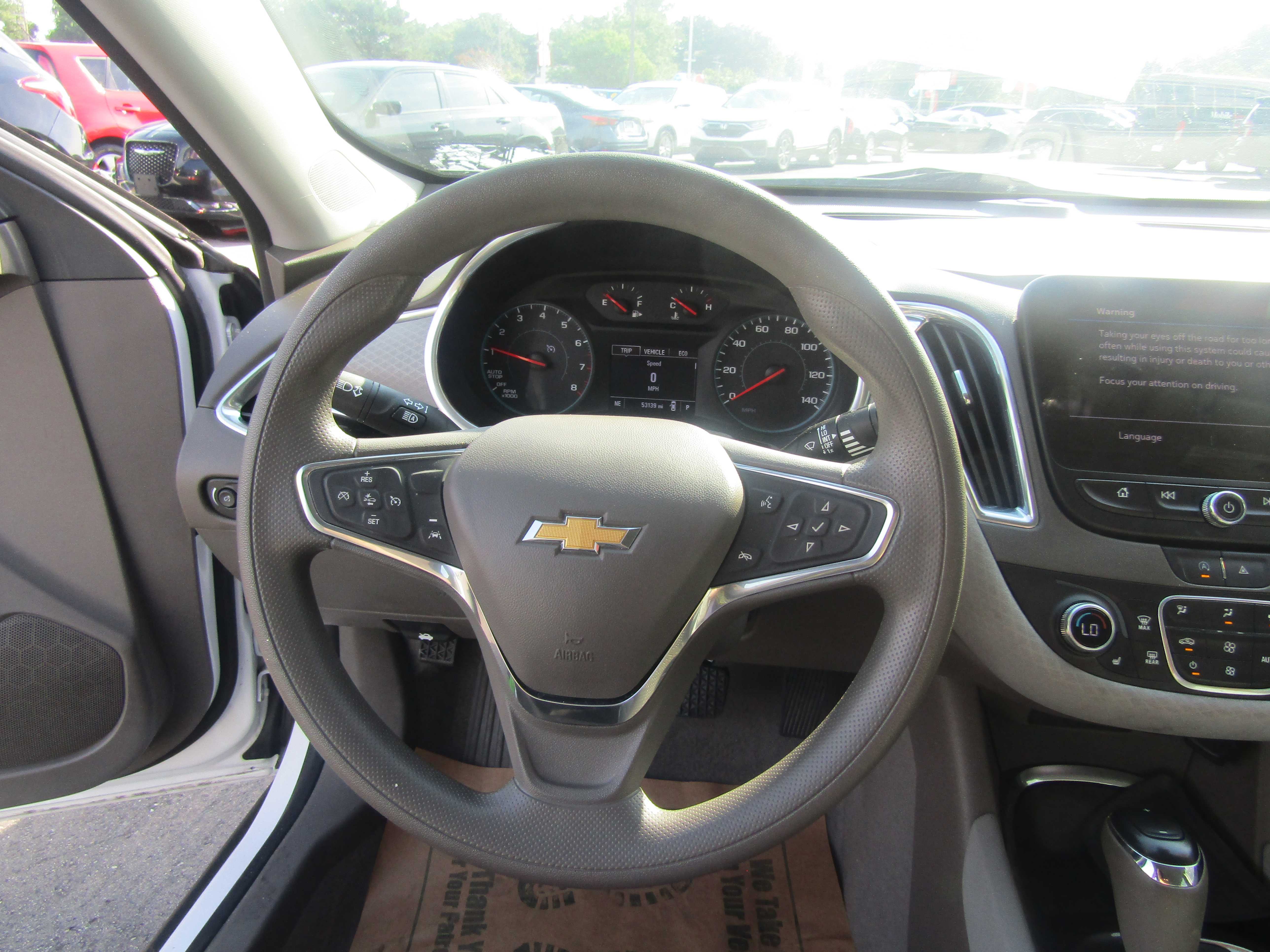 WHITE, 2020 CHEVROLET MALIBU Thumnail Image 14