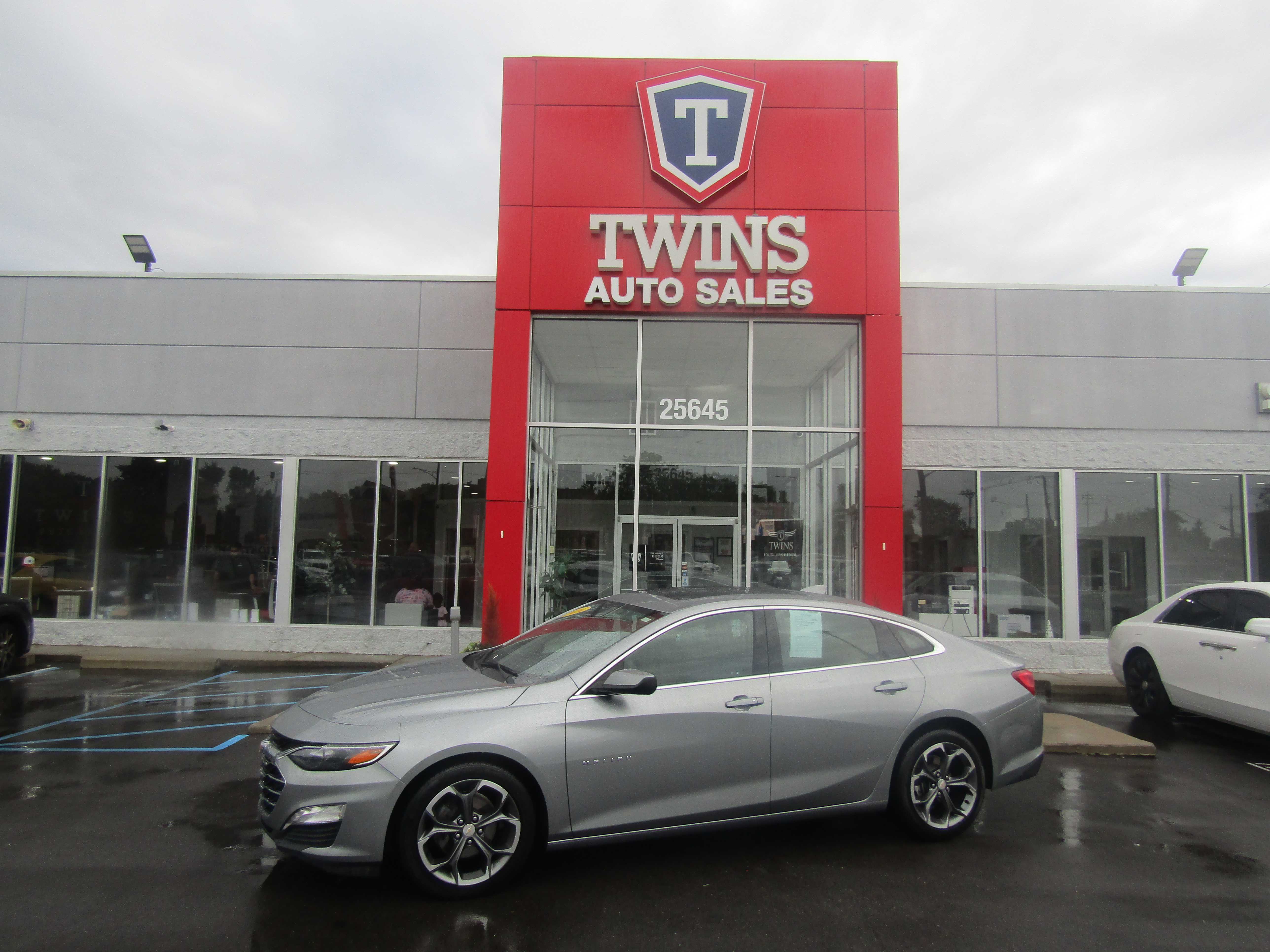 GRAY, 2024 CHEVROLET MALIBU Thumnail Image 1