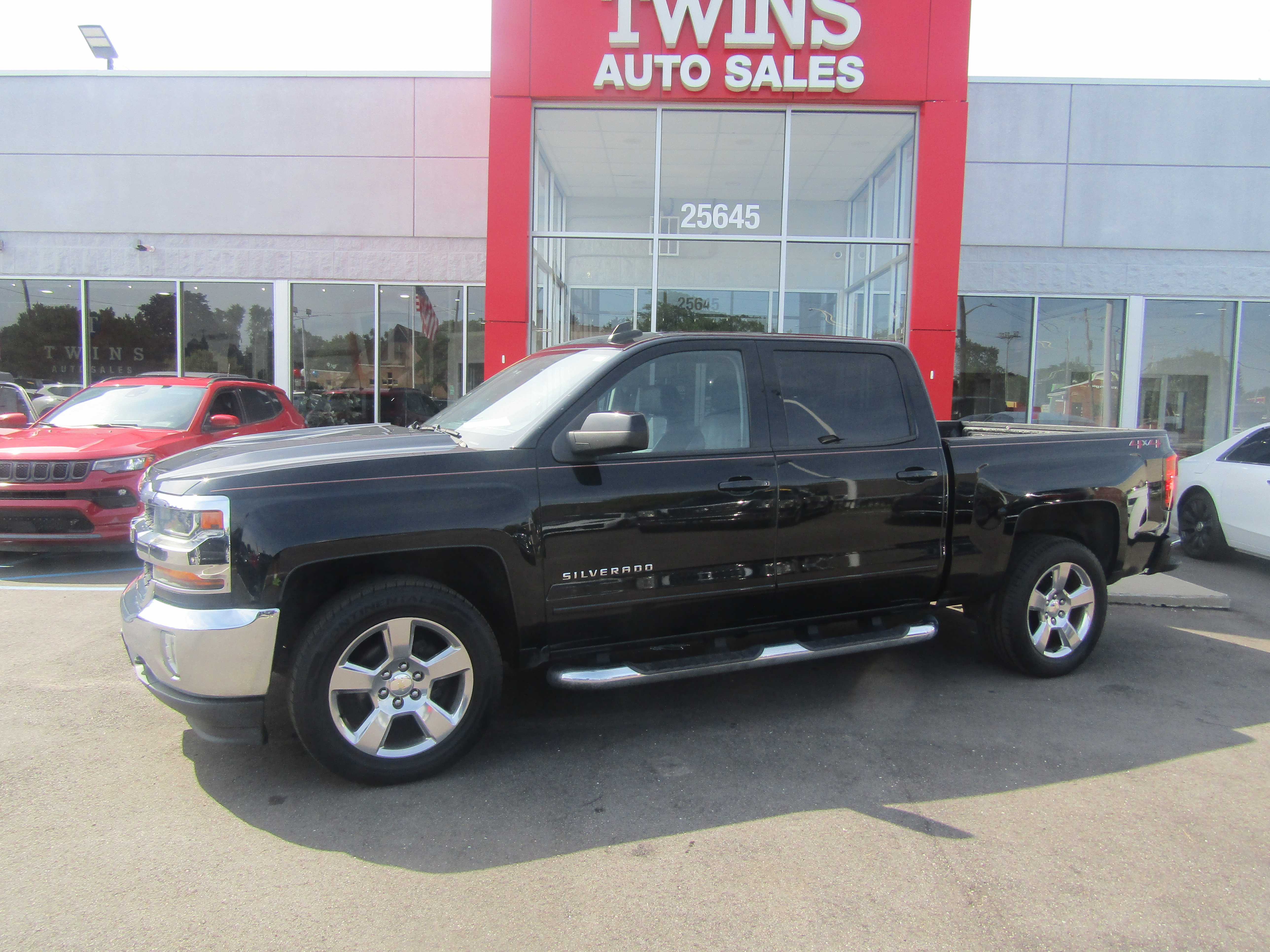 BLACK, 2018 CHEVROLET SILVERADO 1500 CREW CAB Thumnail Image 2
