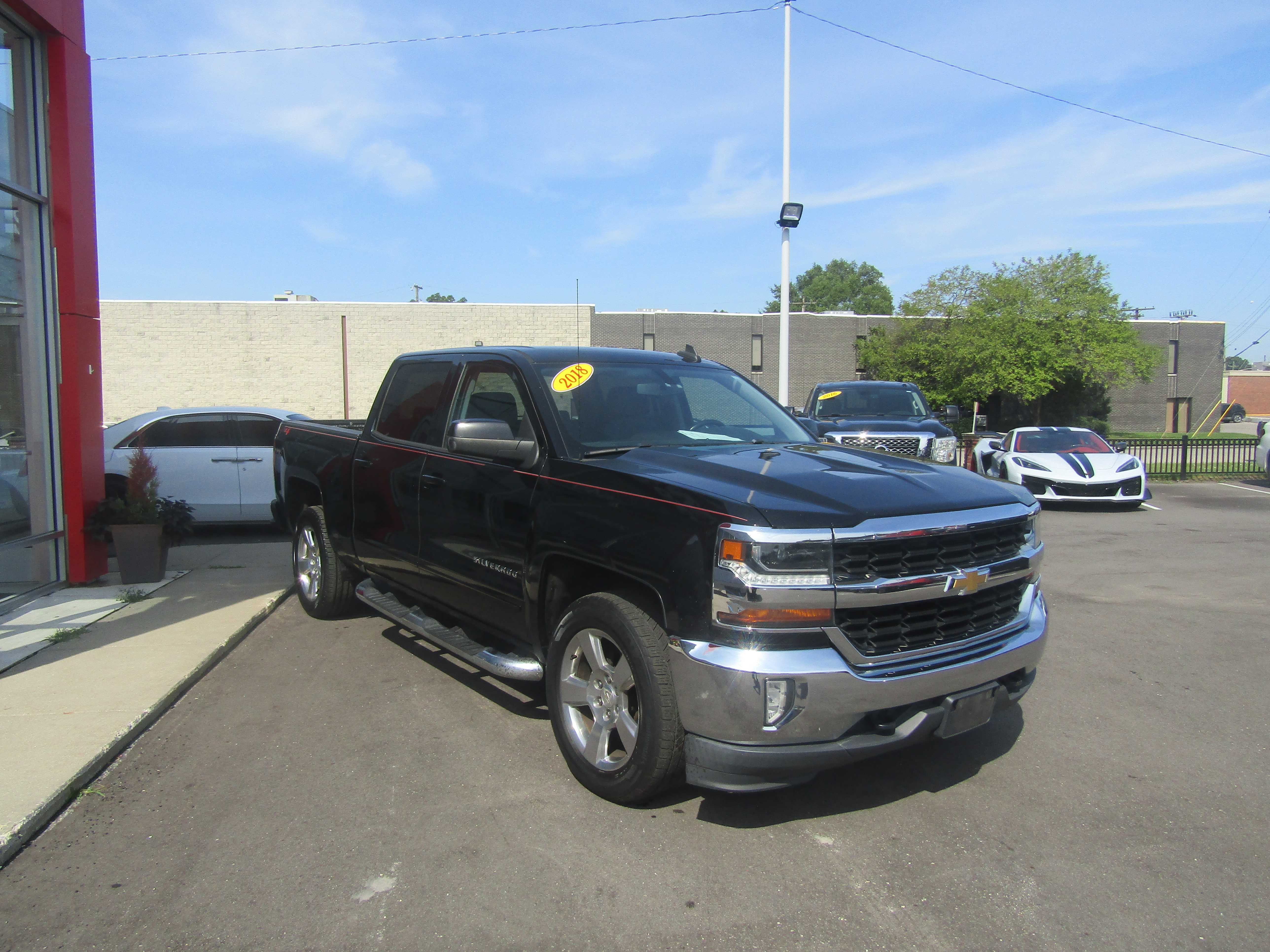 BLACK, 2018 CHEVROLET SILVERADO 1500 CREW CAB Thumnail Image 6