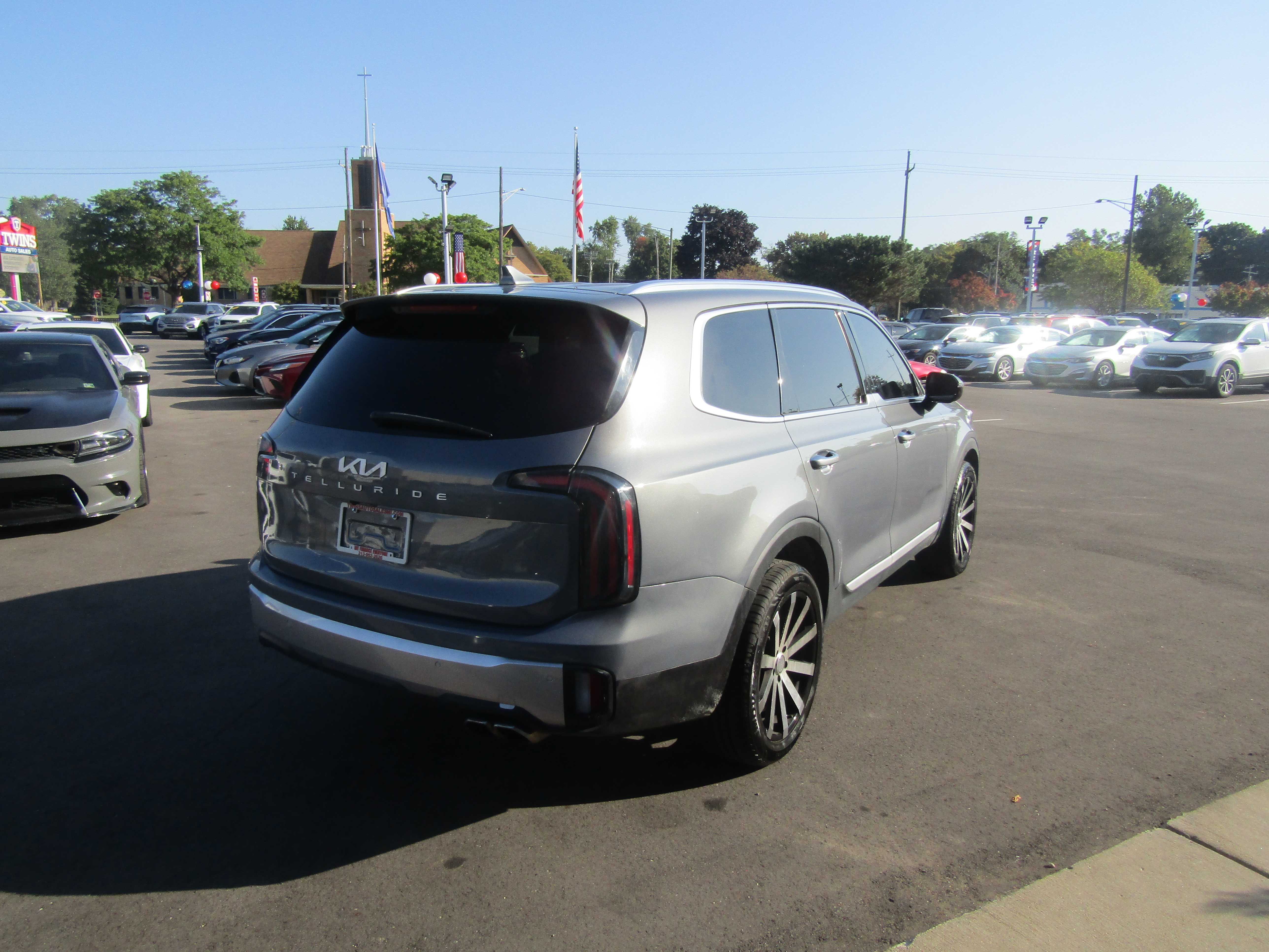 SILVER, 2023 KIA TELLURIDE Thumnail Image 4
