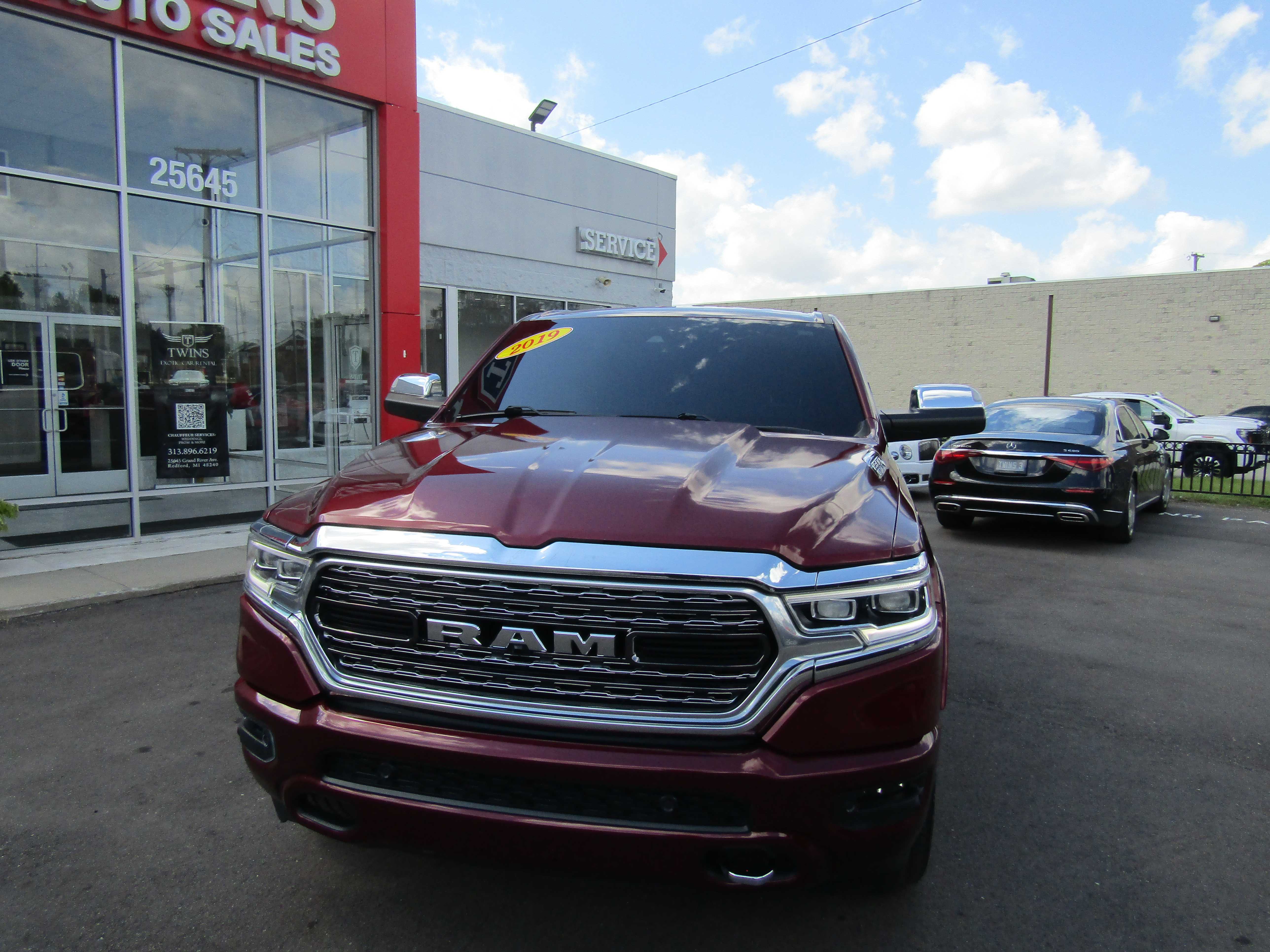 BURGUNDY, 2019 RAM 1500 CREW CAB Thumnail Image 3
