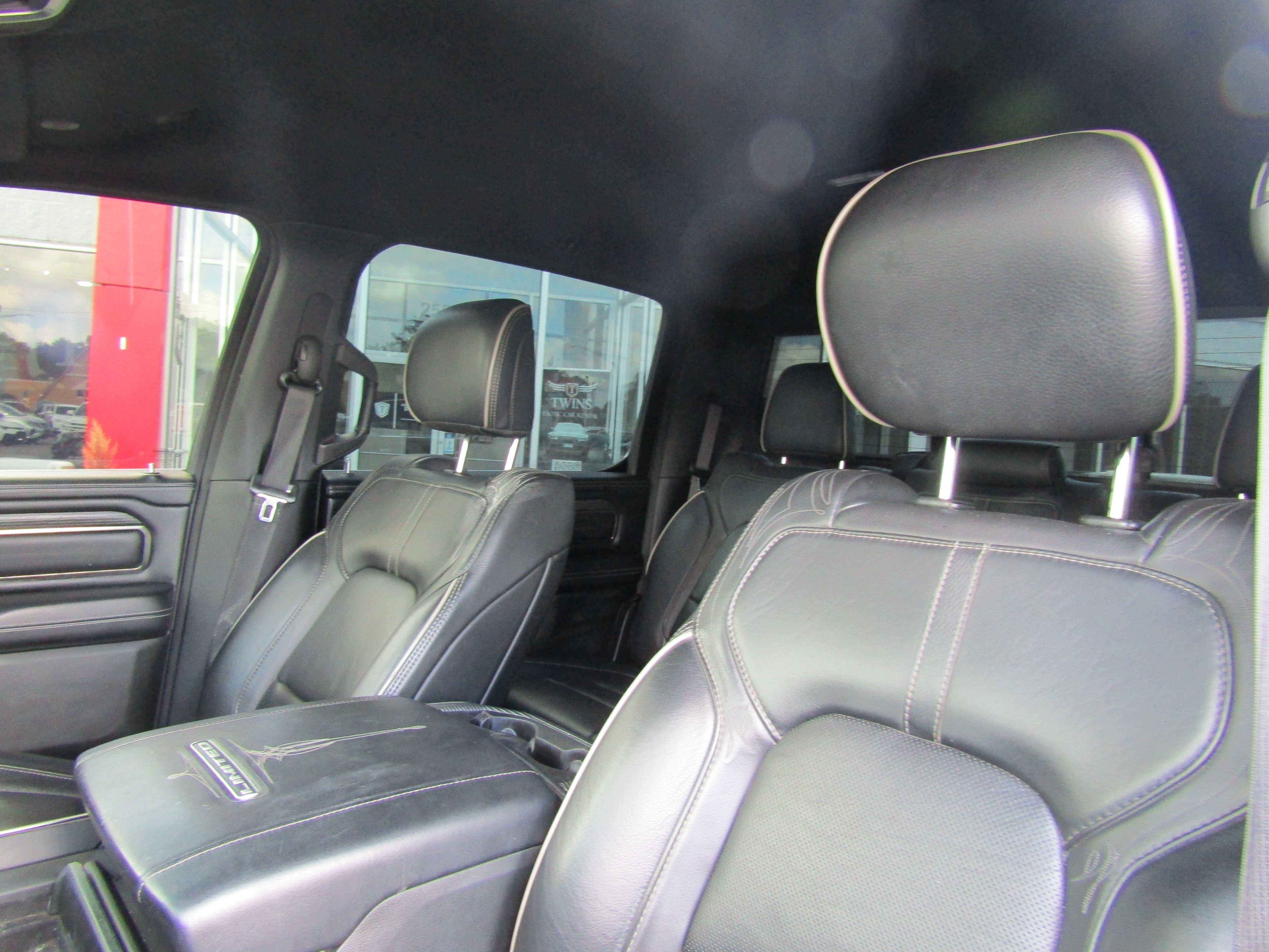 BURGUNDY, 2019 RAM 1500 CREW CAB Thumnail Image 10
