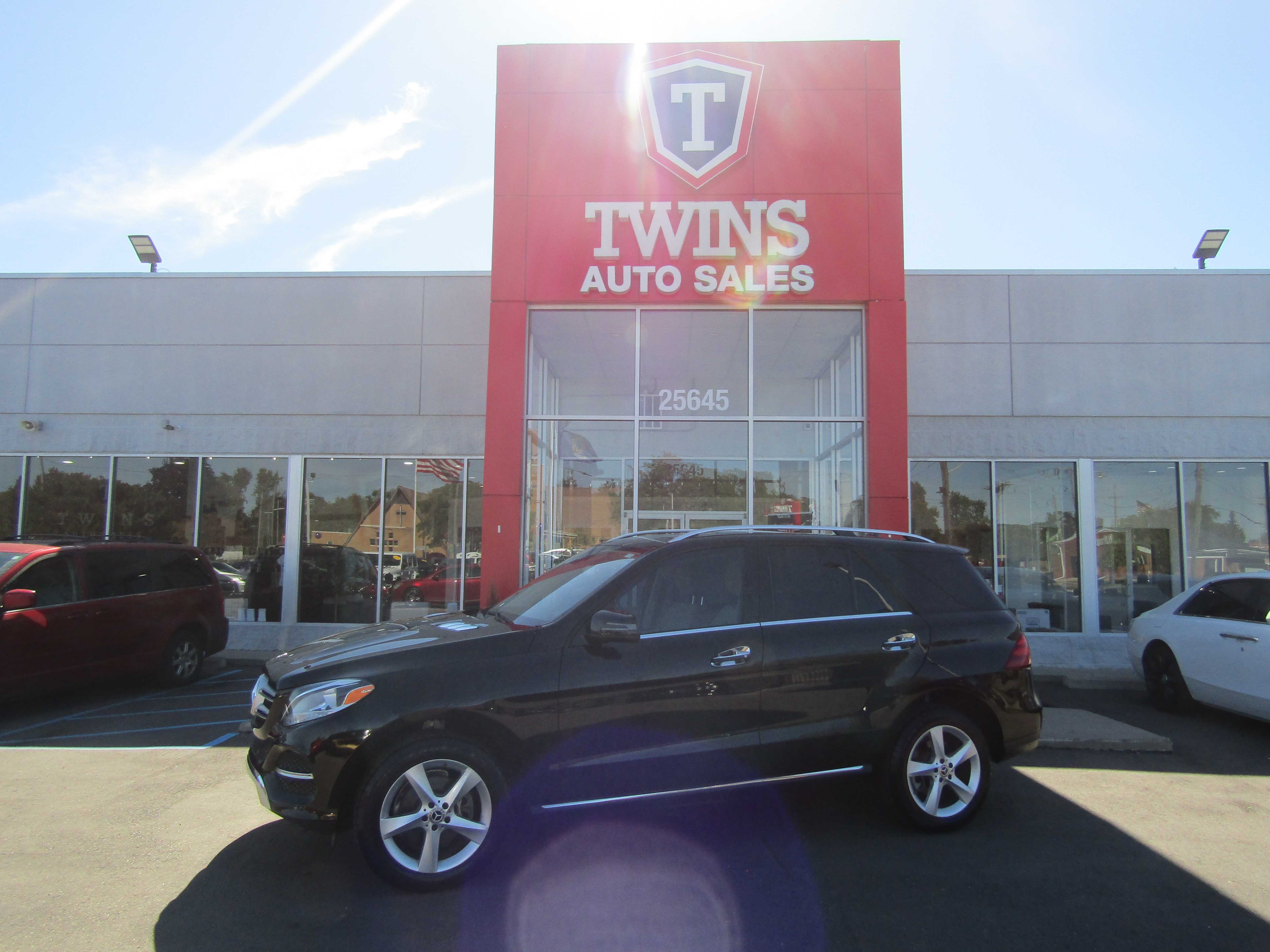 BLACK, 2018 MERCEDES-BENZ GLE Thumnail Image 1