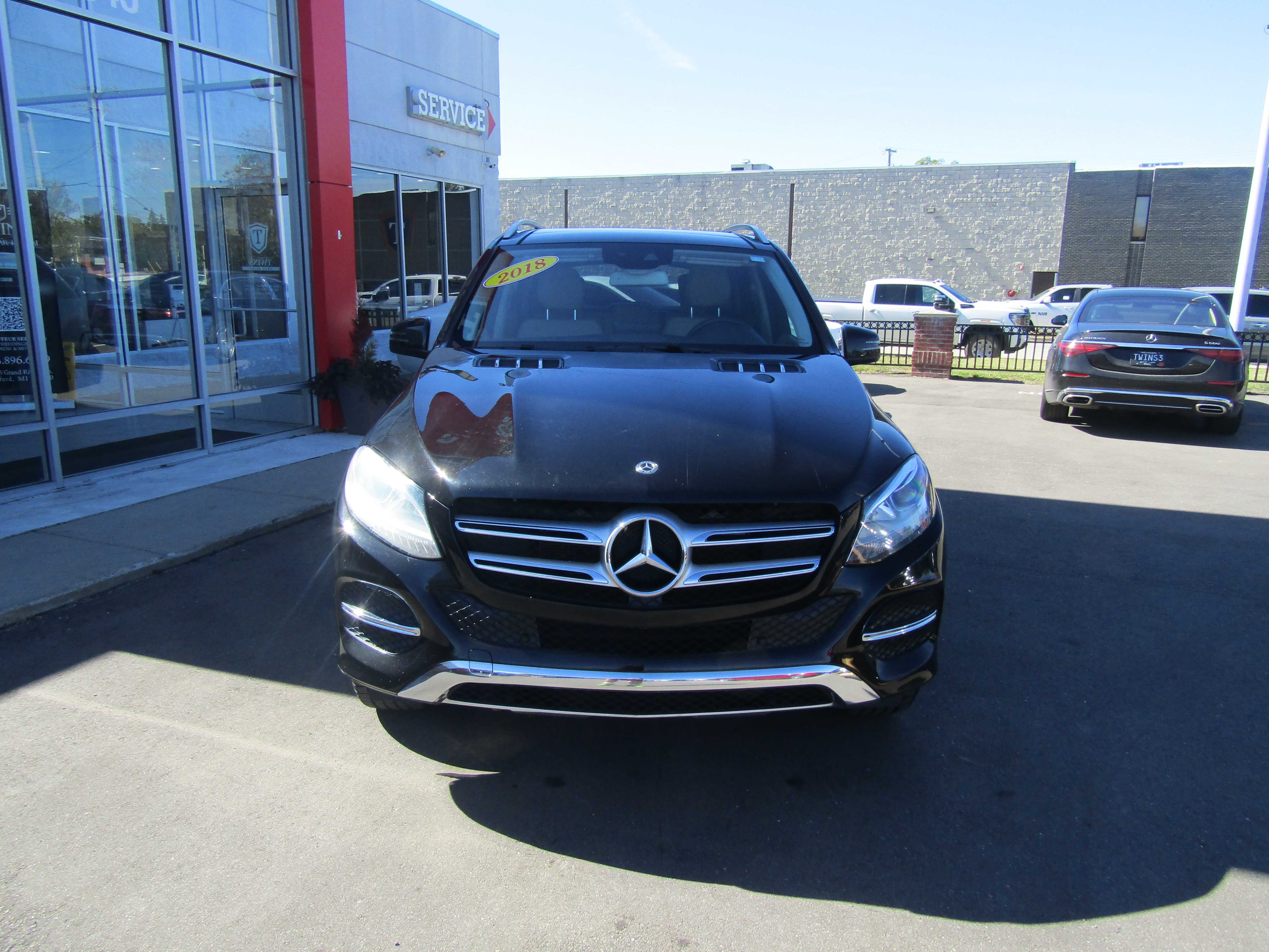BLACK, 2018 MERCEDES-BENZ GLE Thumnail Image 6