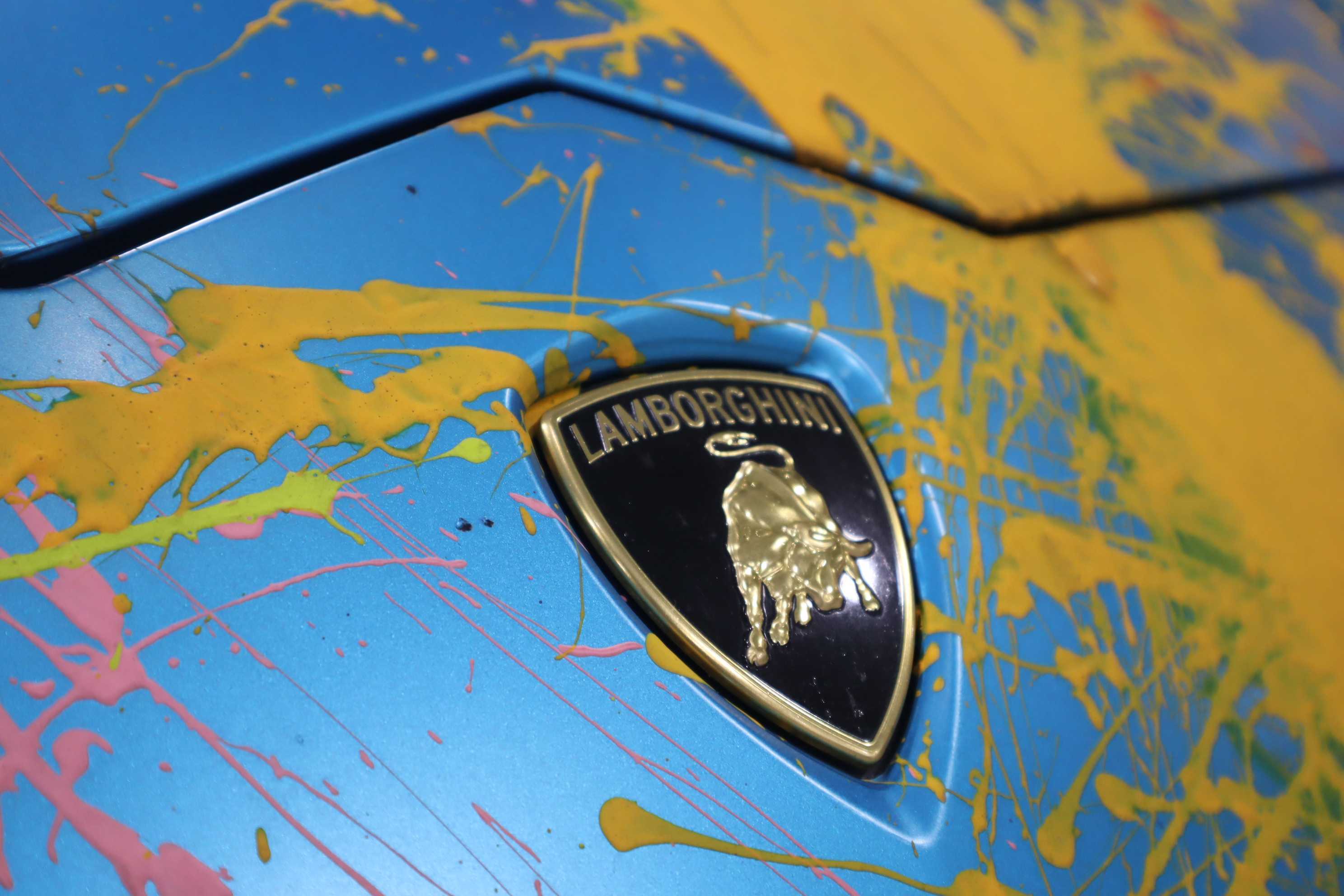 BLUE, 2019 LAMBORGHINI URUS Thumnail Image 6