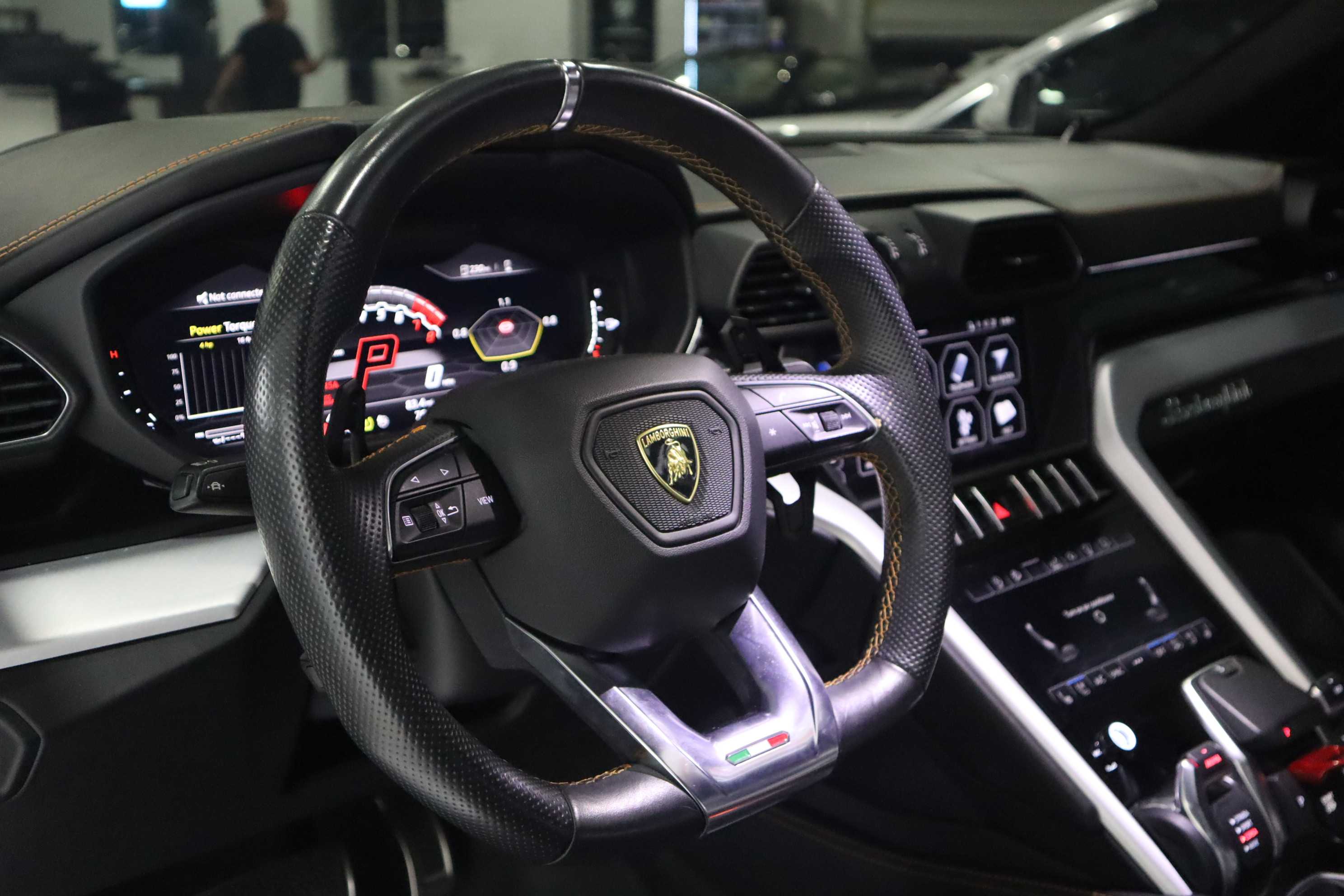 BLUE, 2019 LAMBORGHINI URUS Thumnail Image 14