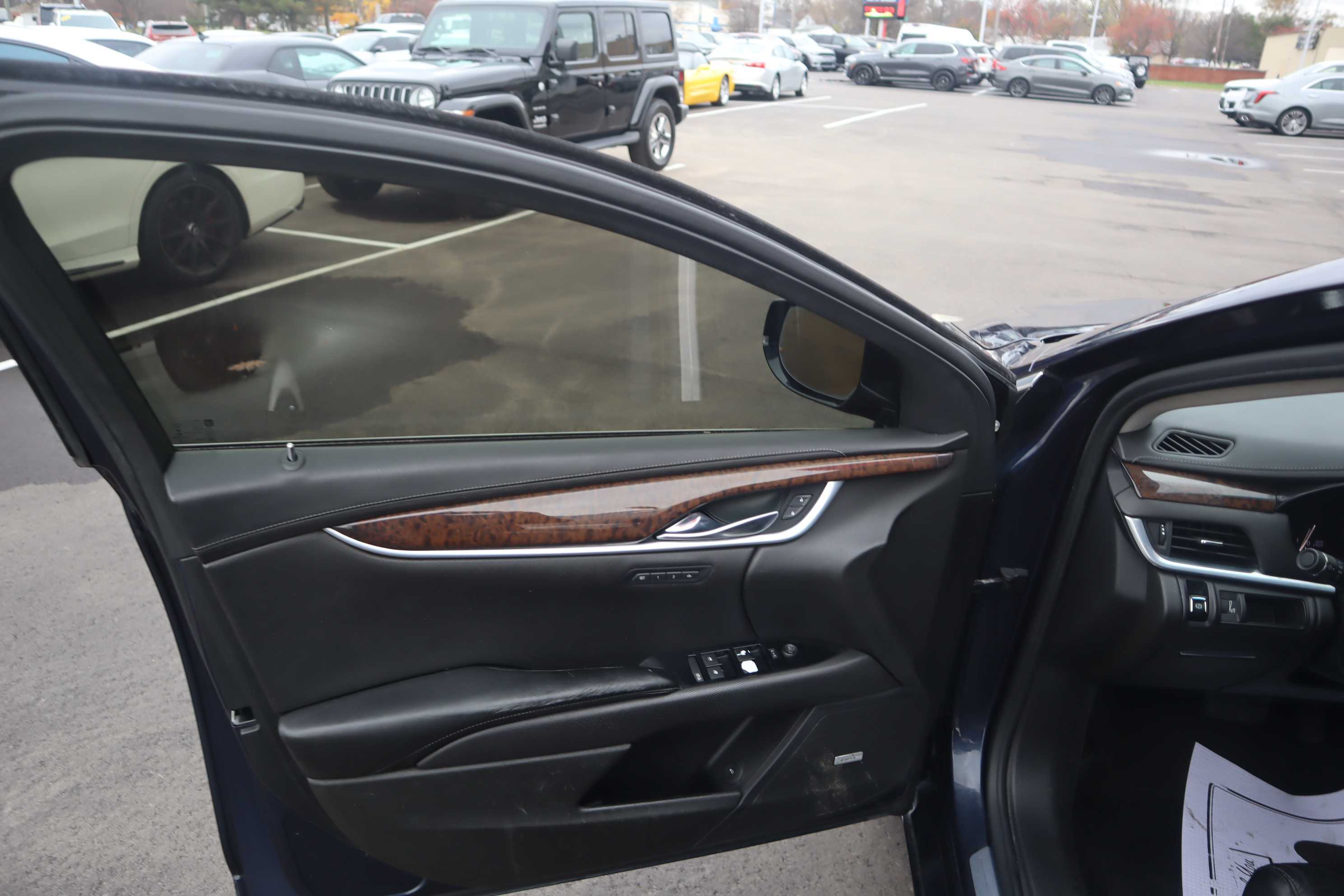 BLUE, 2016 CADILLAC XTS Thumnail Image 3